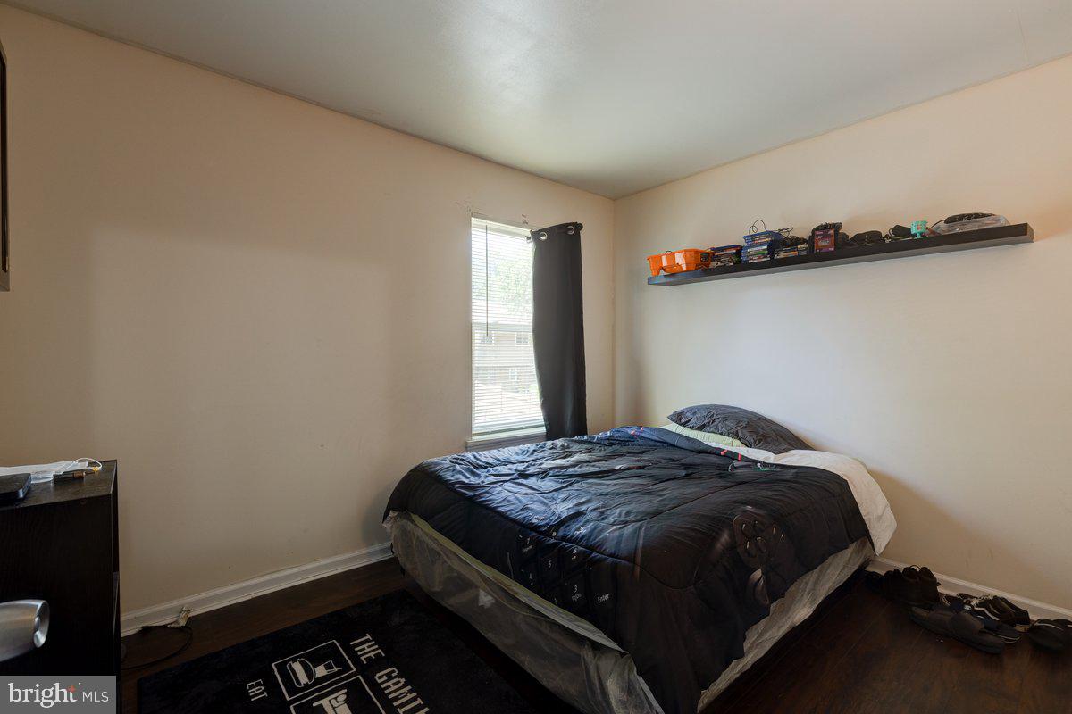 LONDON WOODS - Residential