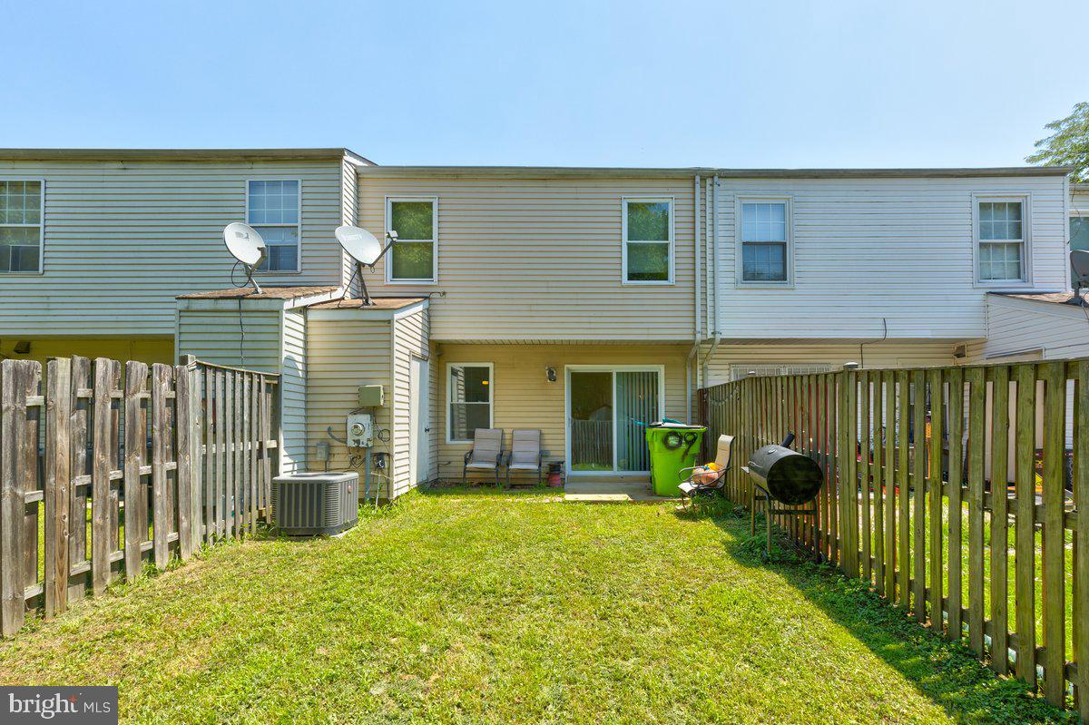 LONDON WOODS - Residential