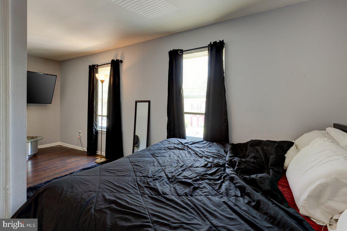 LONDON WOODS - Residential