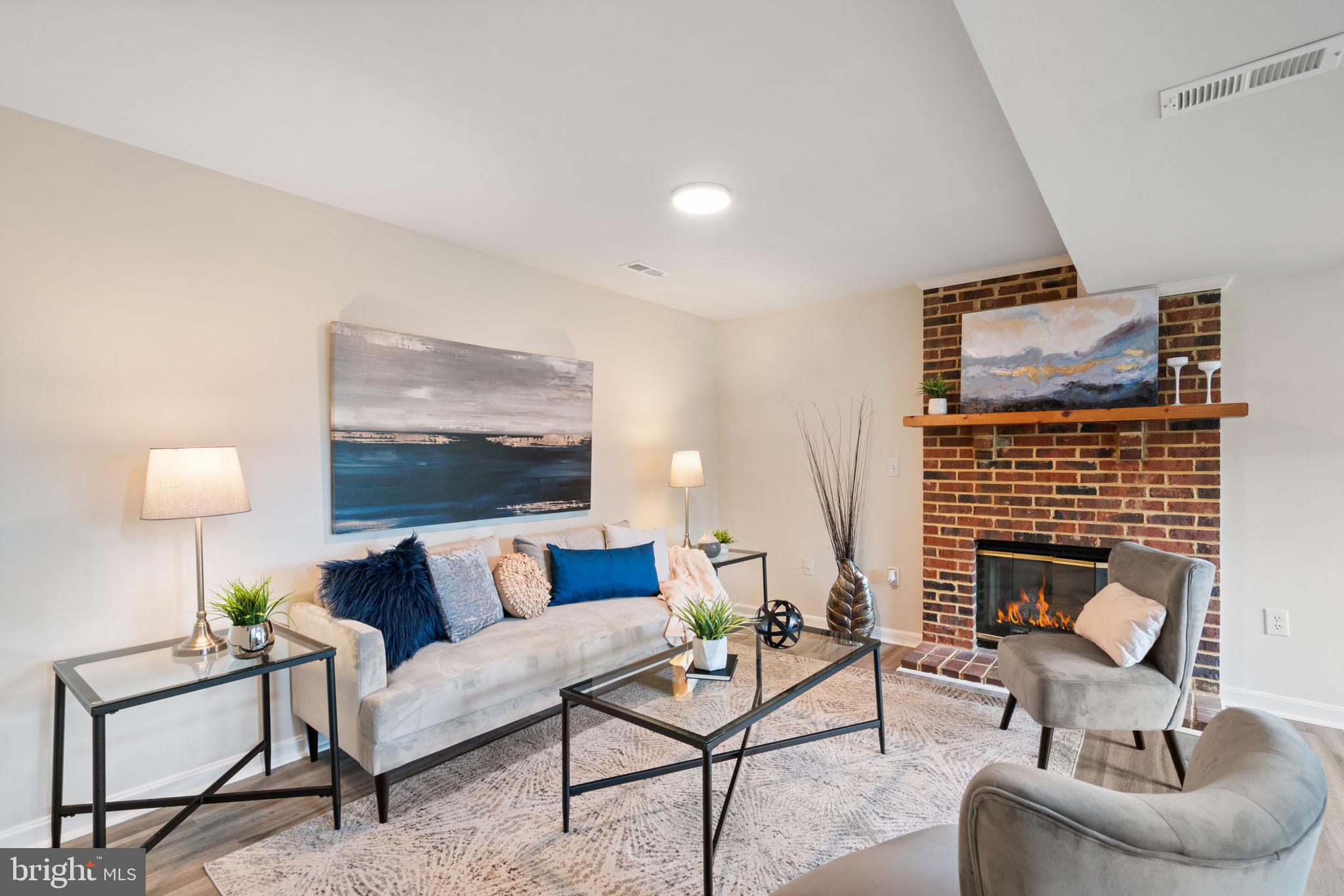 DALE CITY - Residential