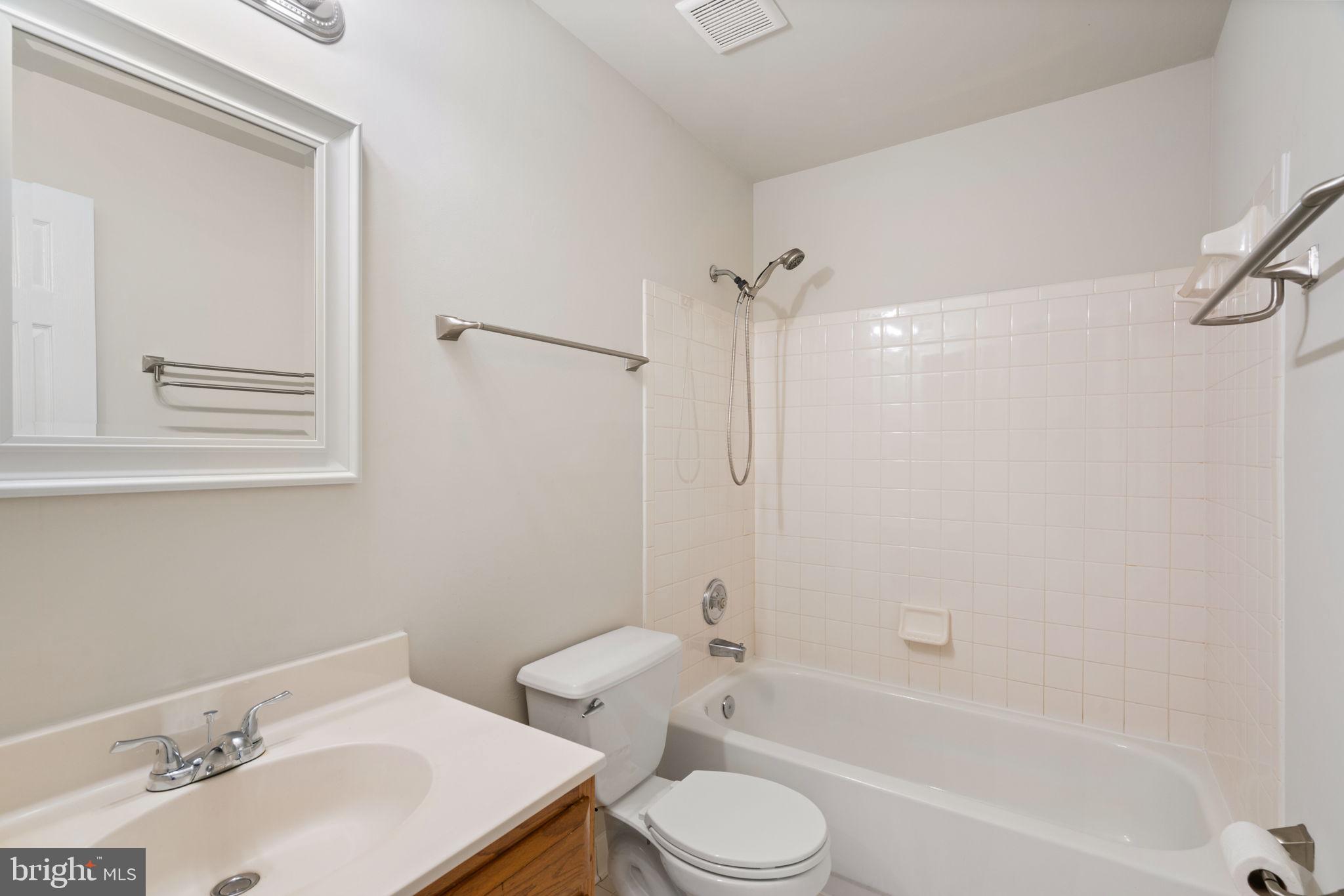 DALE CITY - Residential