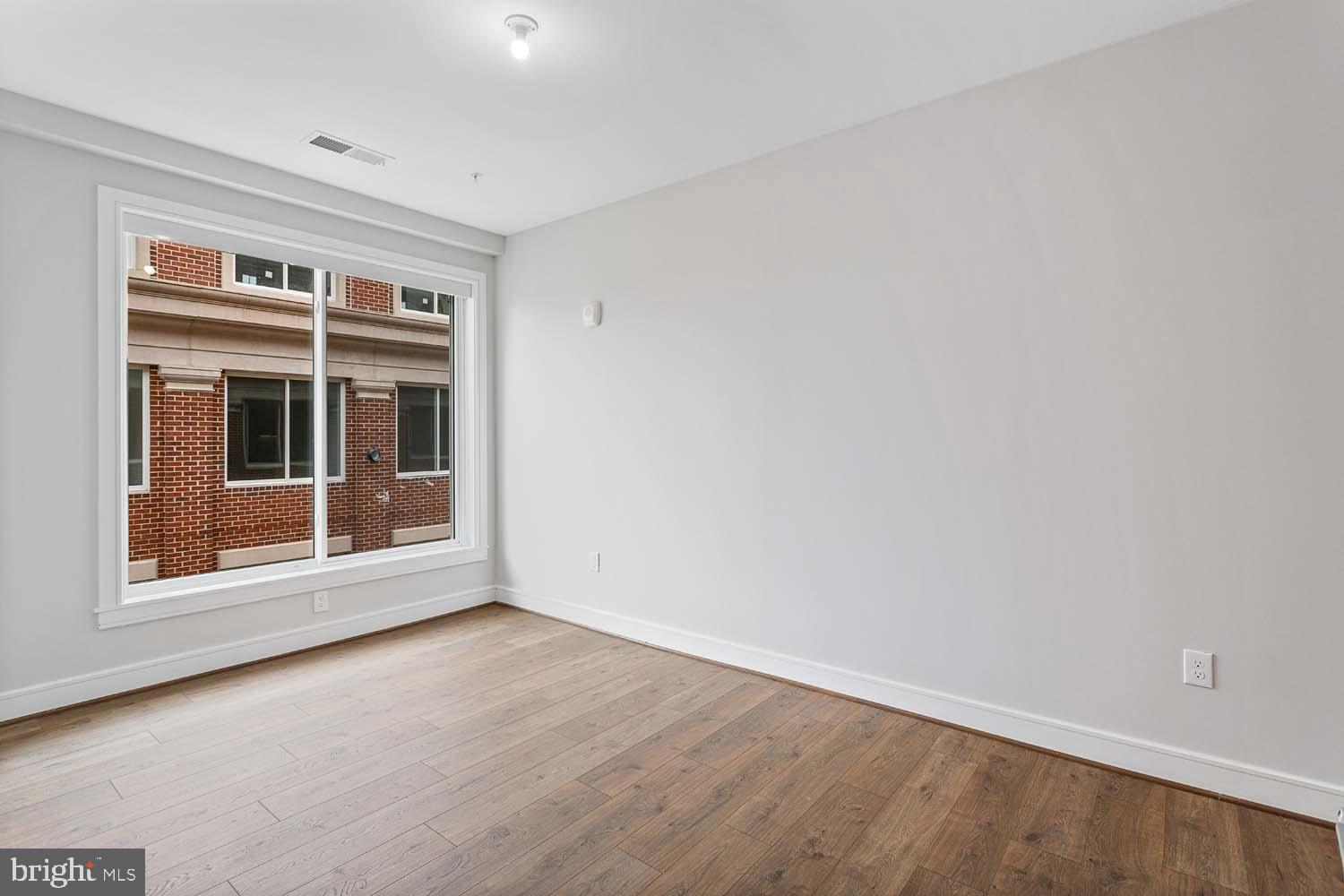 OLD TOWN NORTH - Residential