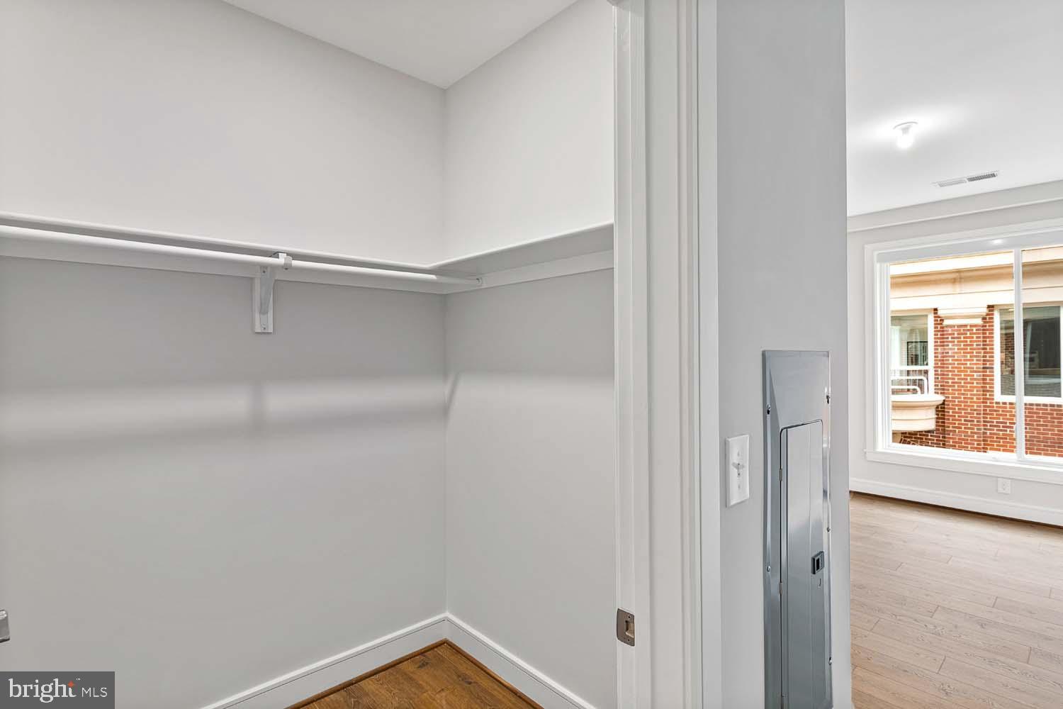 OLD TOWN NORTH - Residential