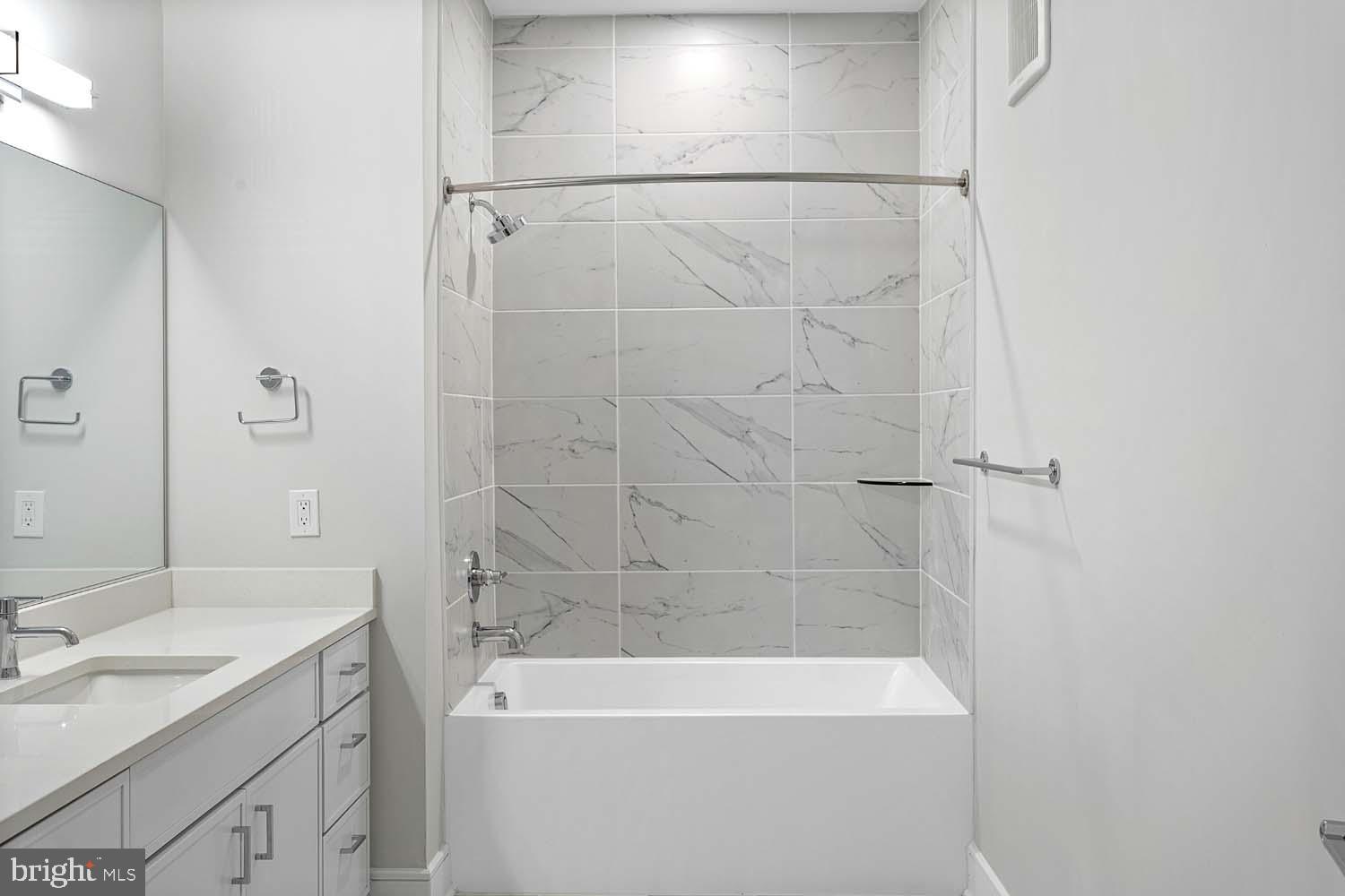 OLD TOWN NORTH - Residential