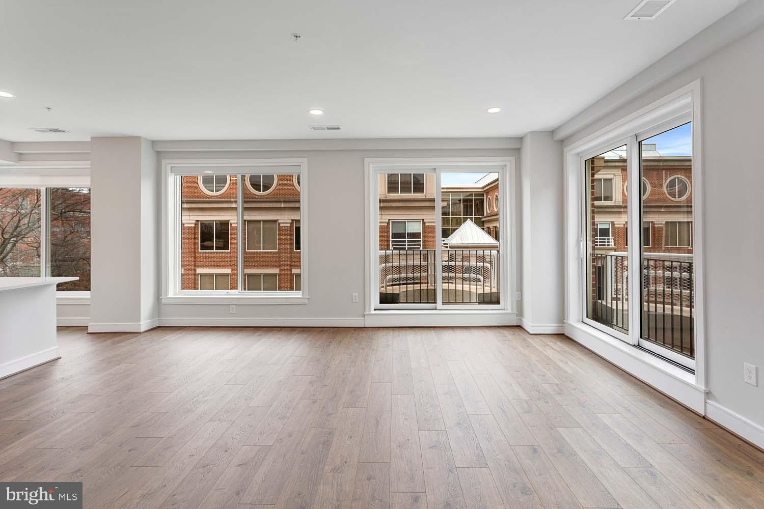 OLD TOWN NORTH - Residential