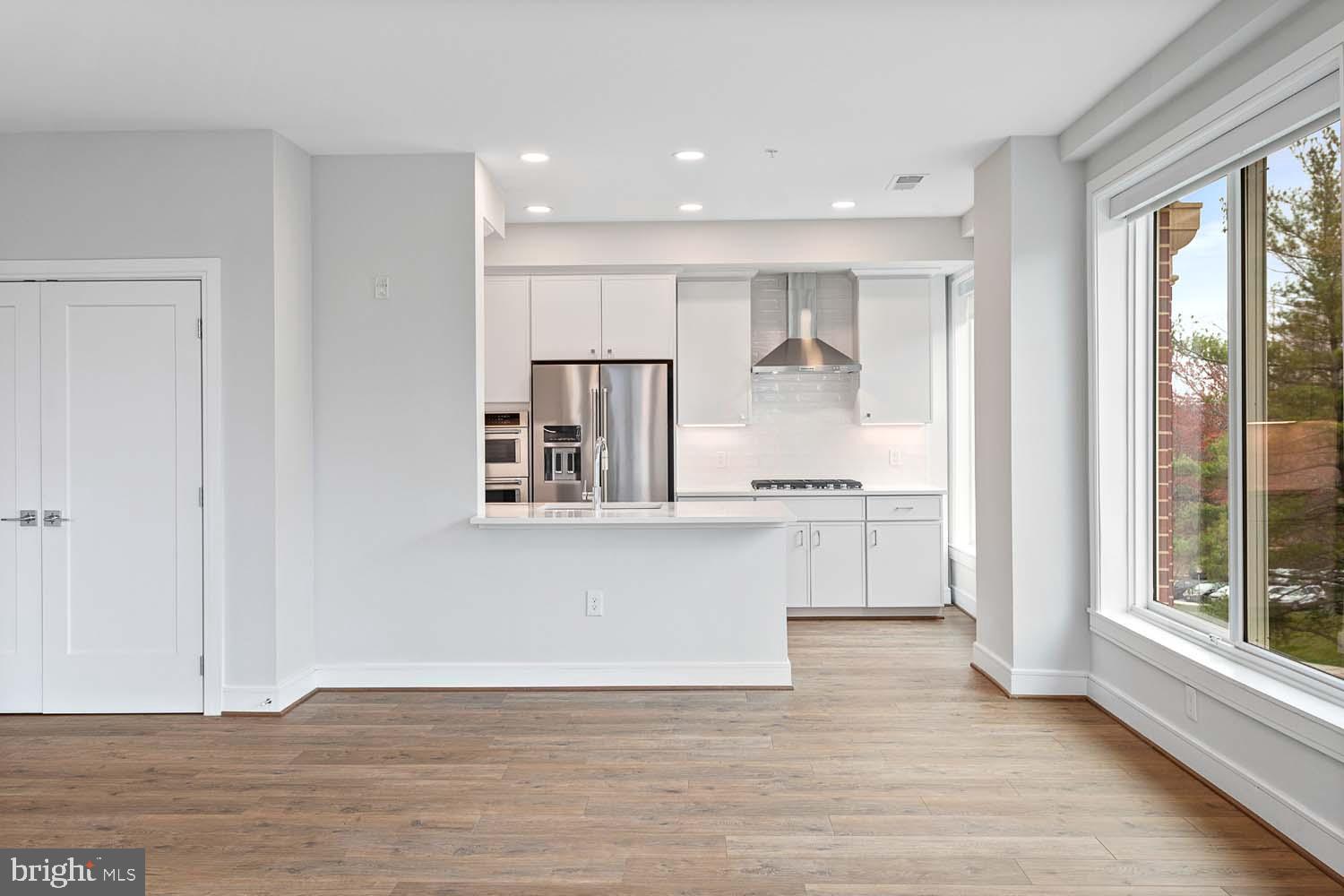 OLD TOWN NORTH - Residential