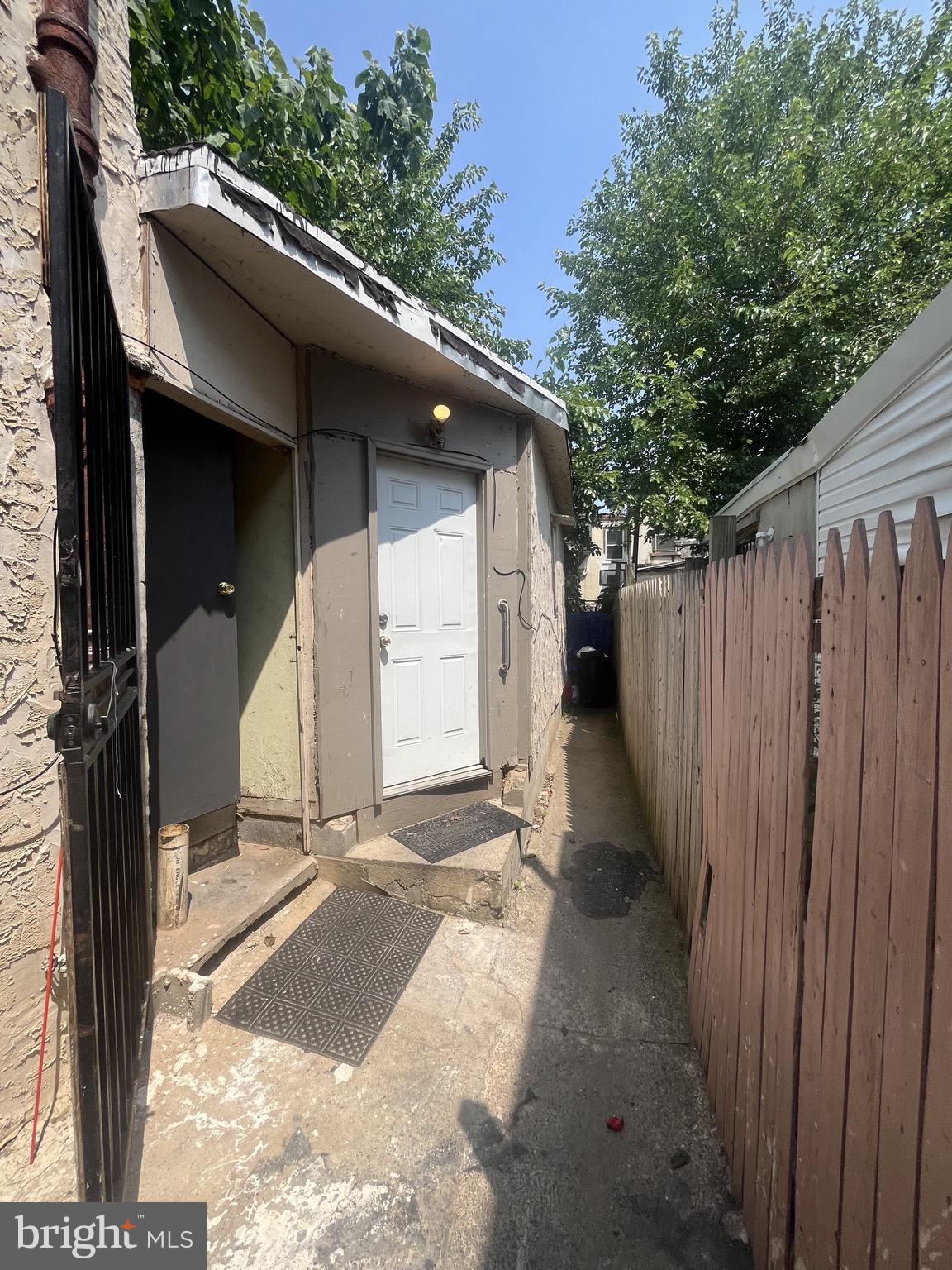 PHILADELPHIA - Residential