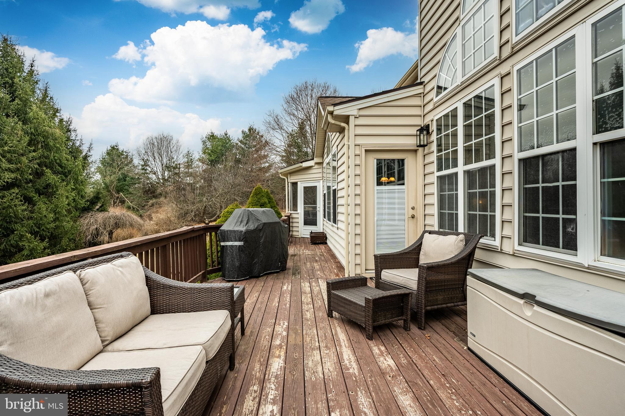 LONDON CROFT - Residential