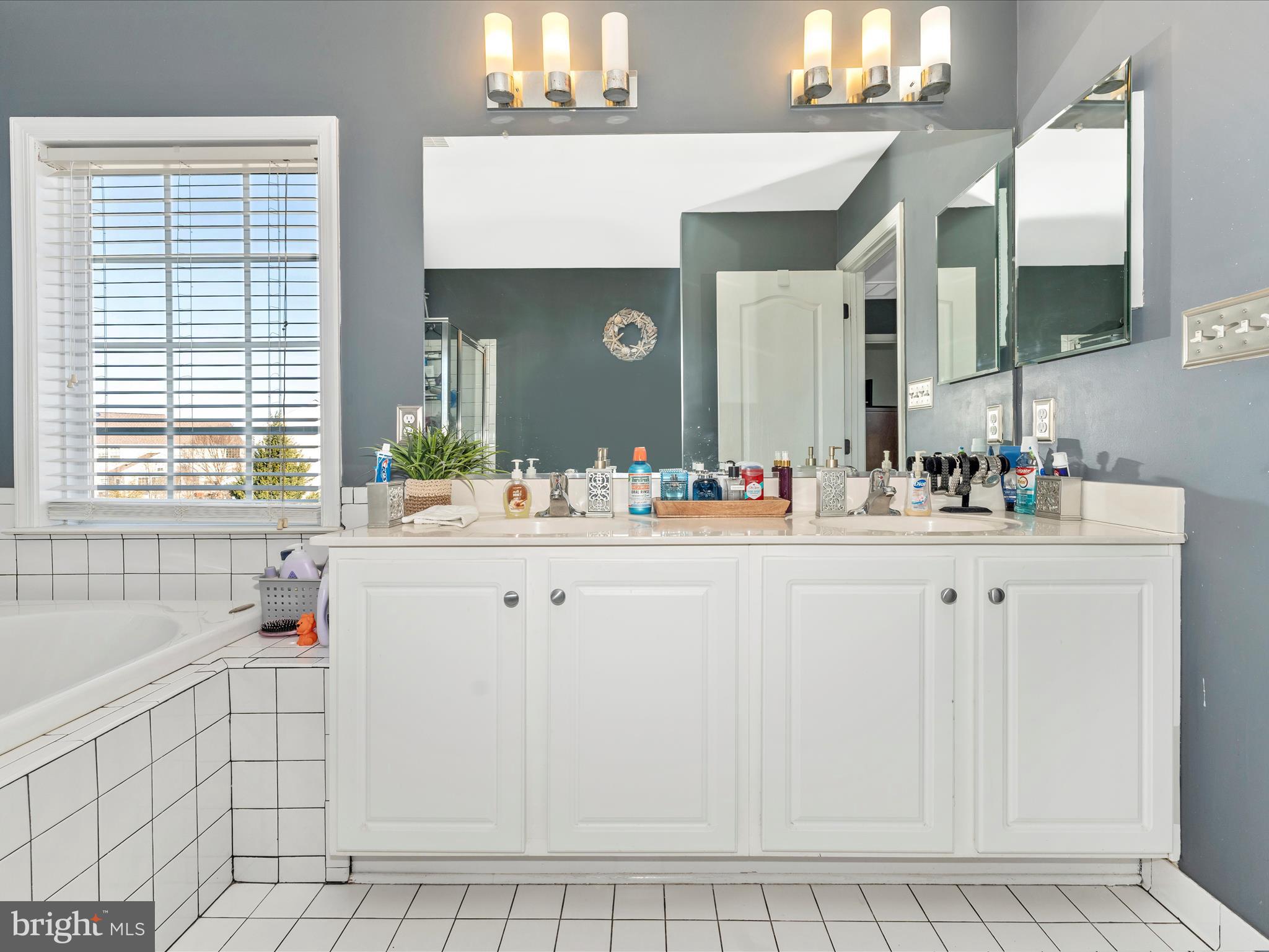 HAMMONDS MILL - Residential