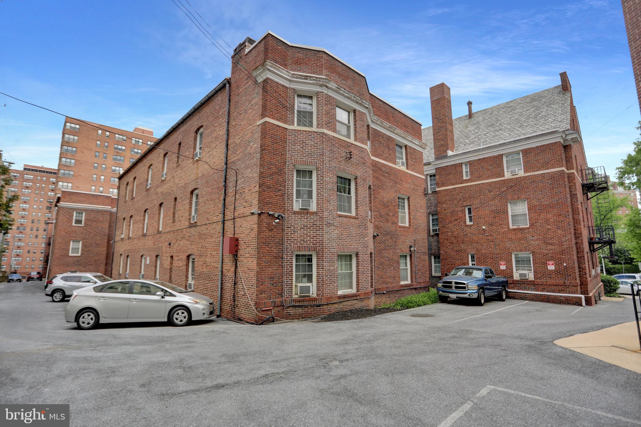 101 W 39TH STREET 101