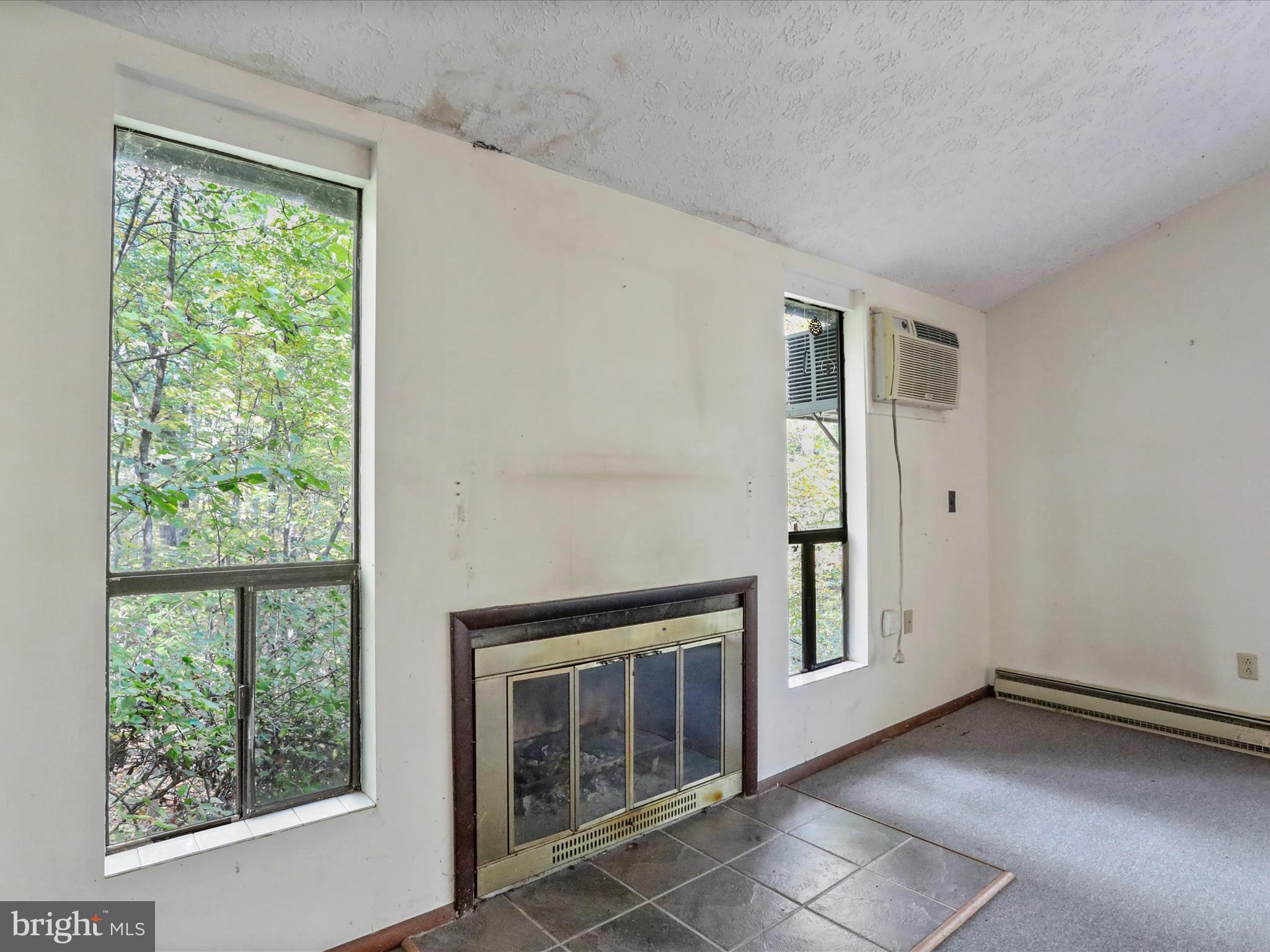 MONTEVALLO HILLS - Residential