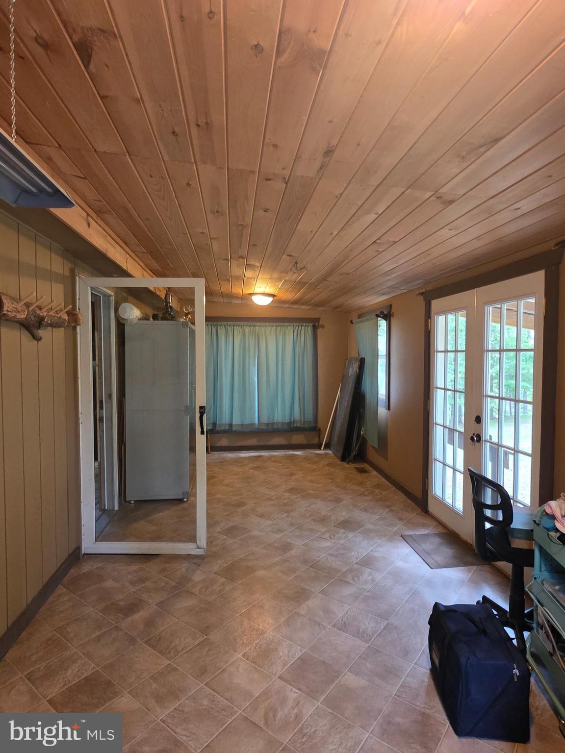 SLEEPY HOLLOW SUBDIVISION - Residential