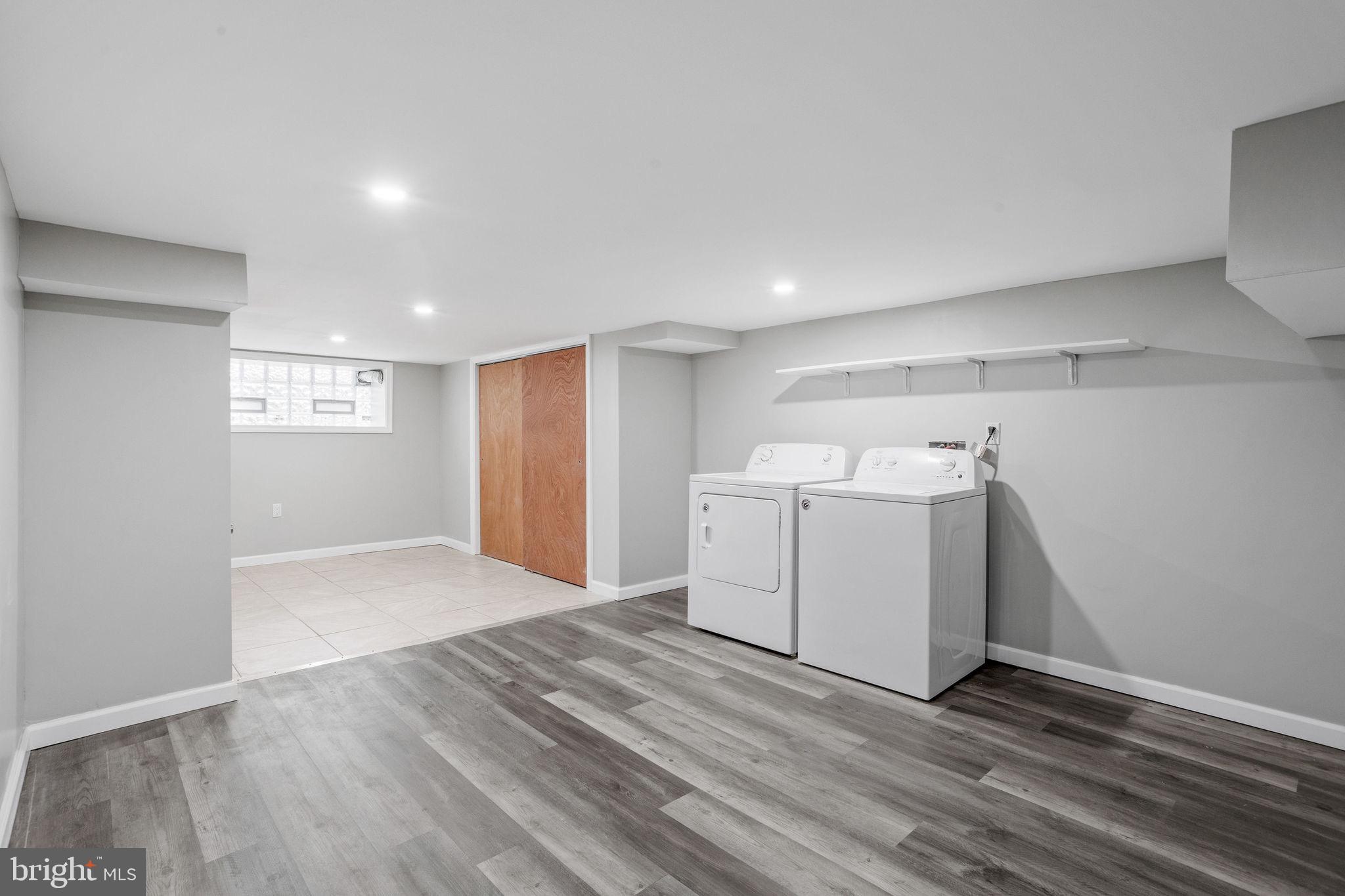 OVERBROOK - Residential Lease