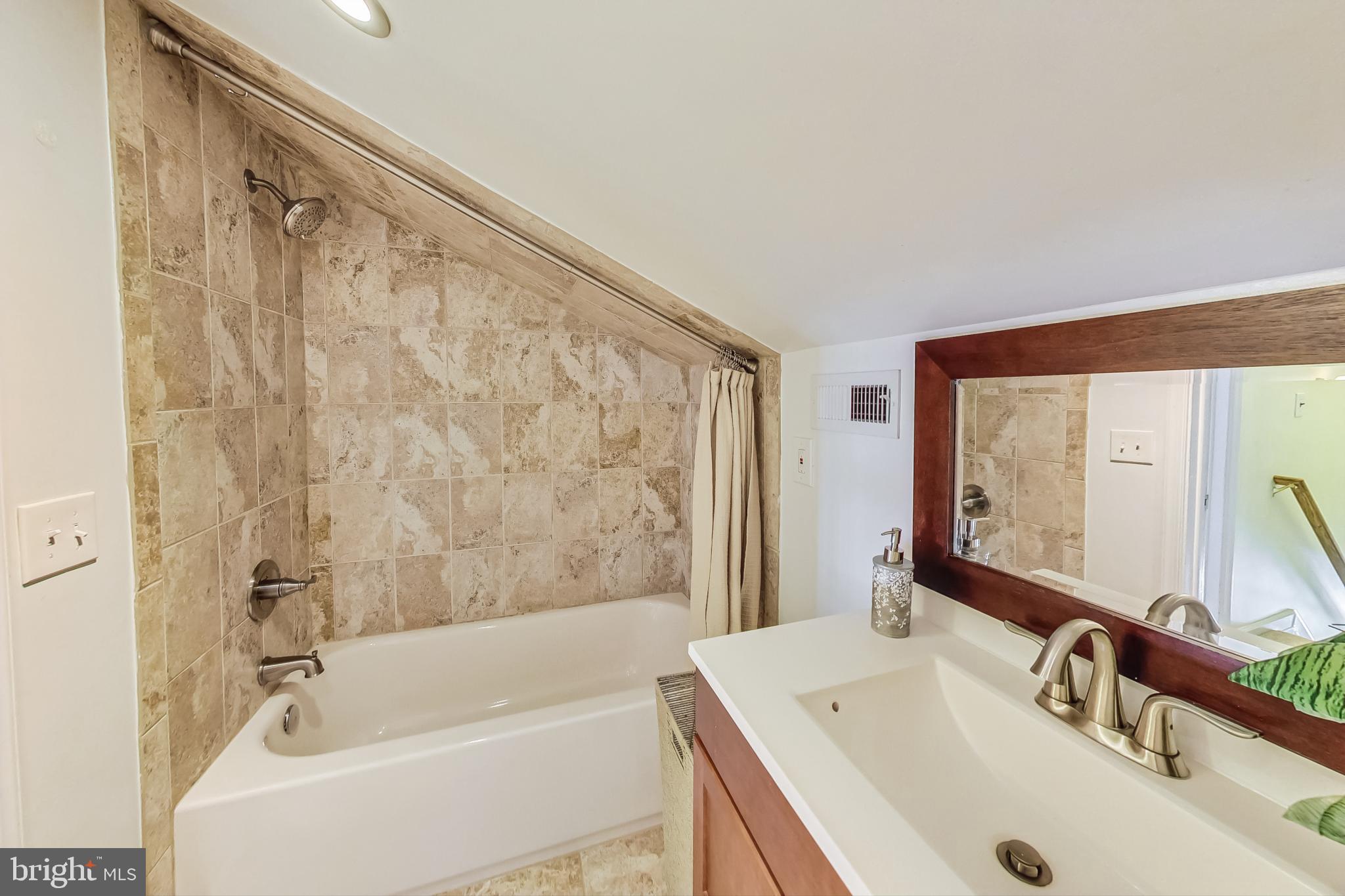 BALLANTRAE - Residential