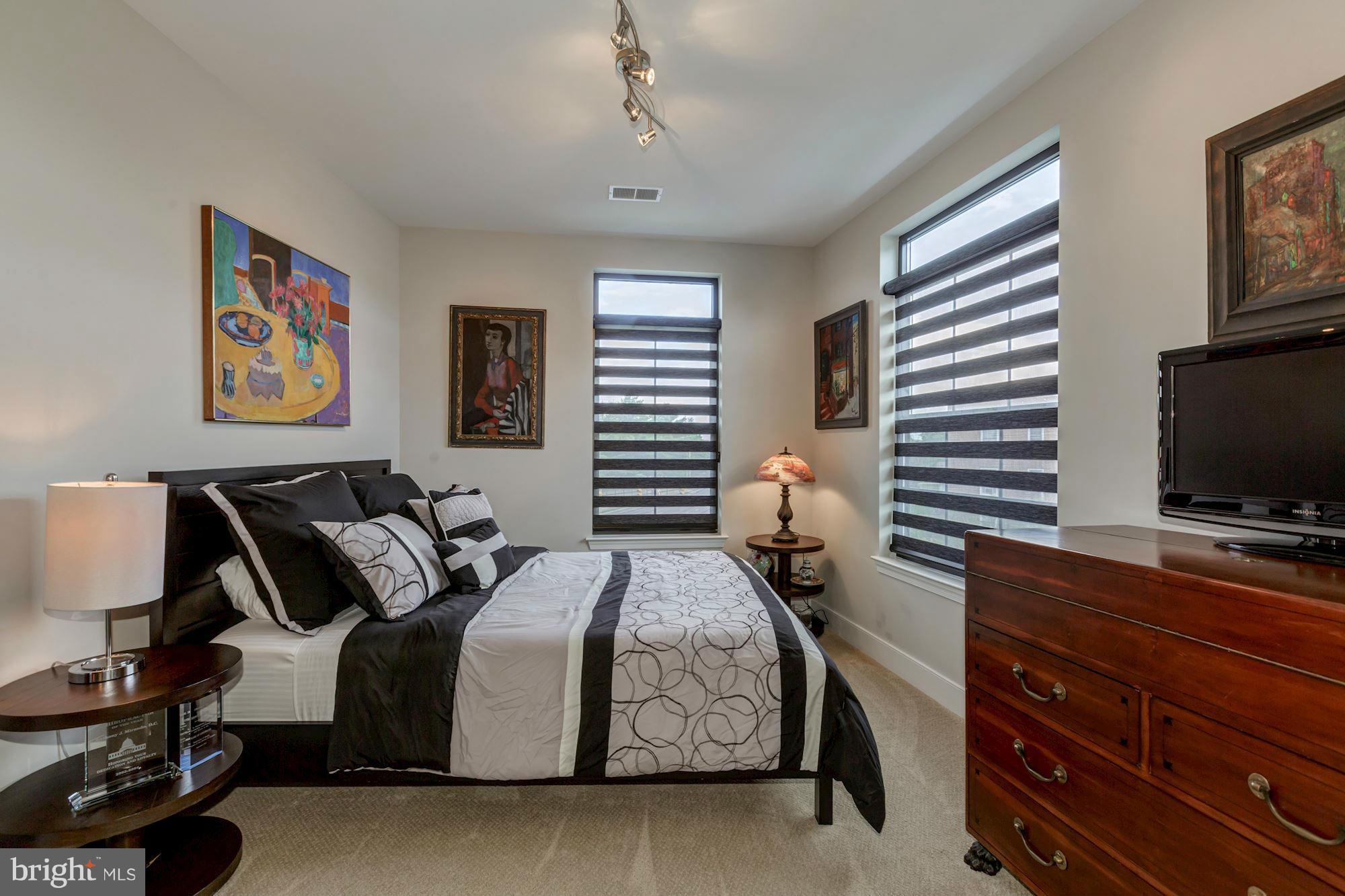 LYON PARK - Residential