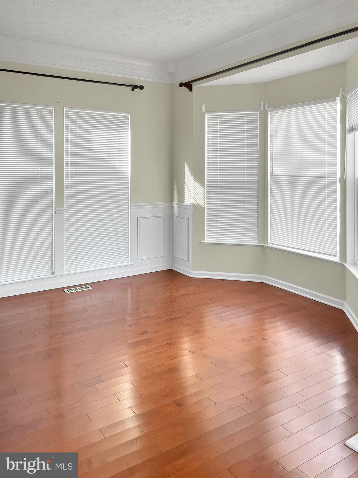 DEARBOUGHT - Residential Lease