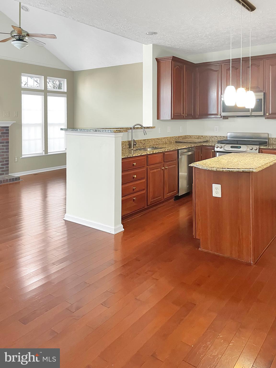 DEARBOUGHT - Residential Lease