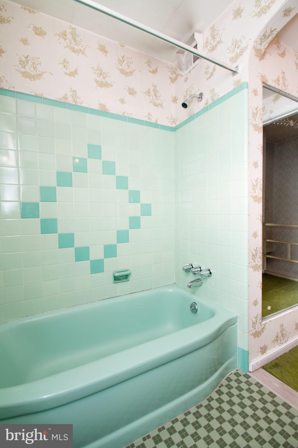 LEXINGTON PARK - Residential