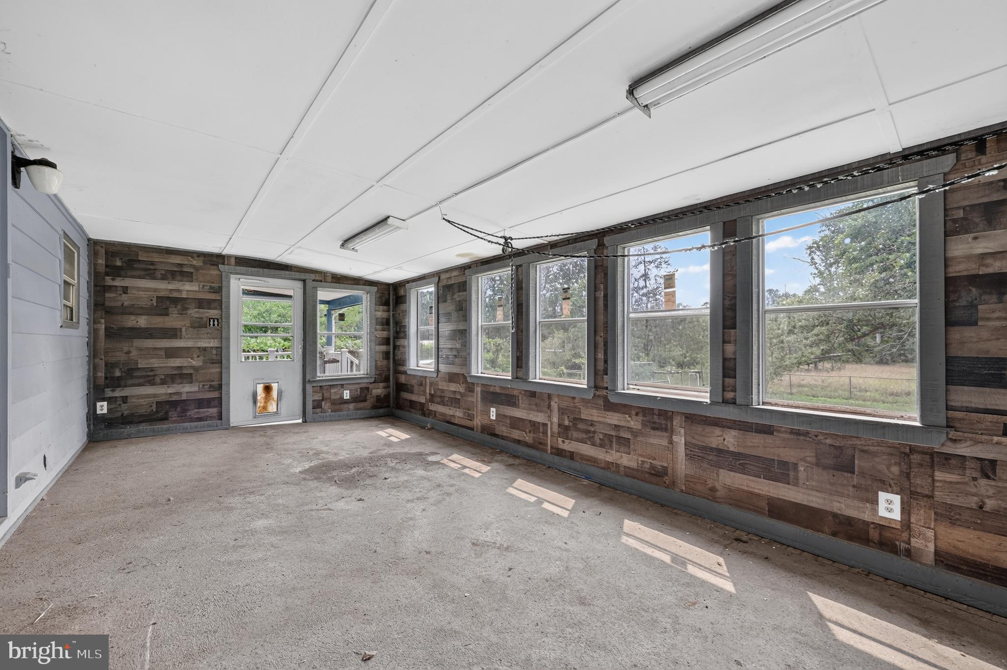159 WALNUT LANE