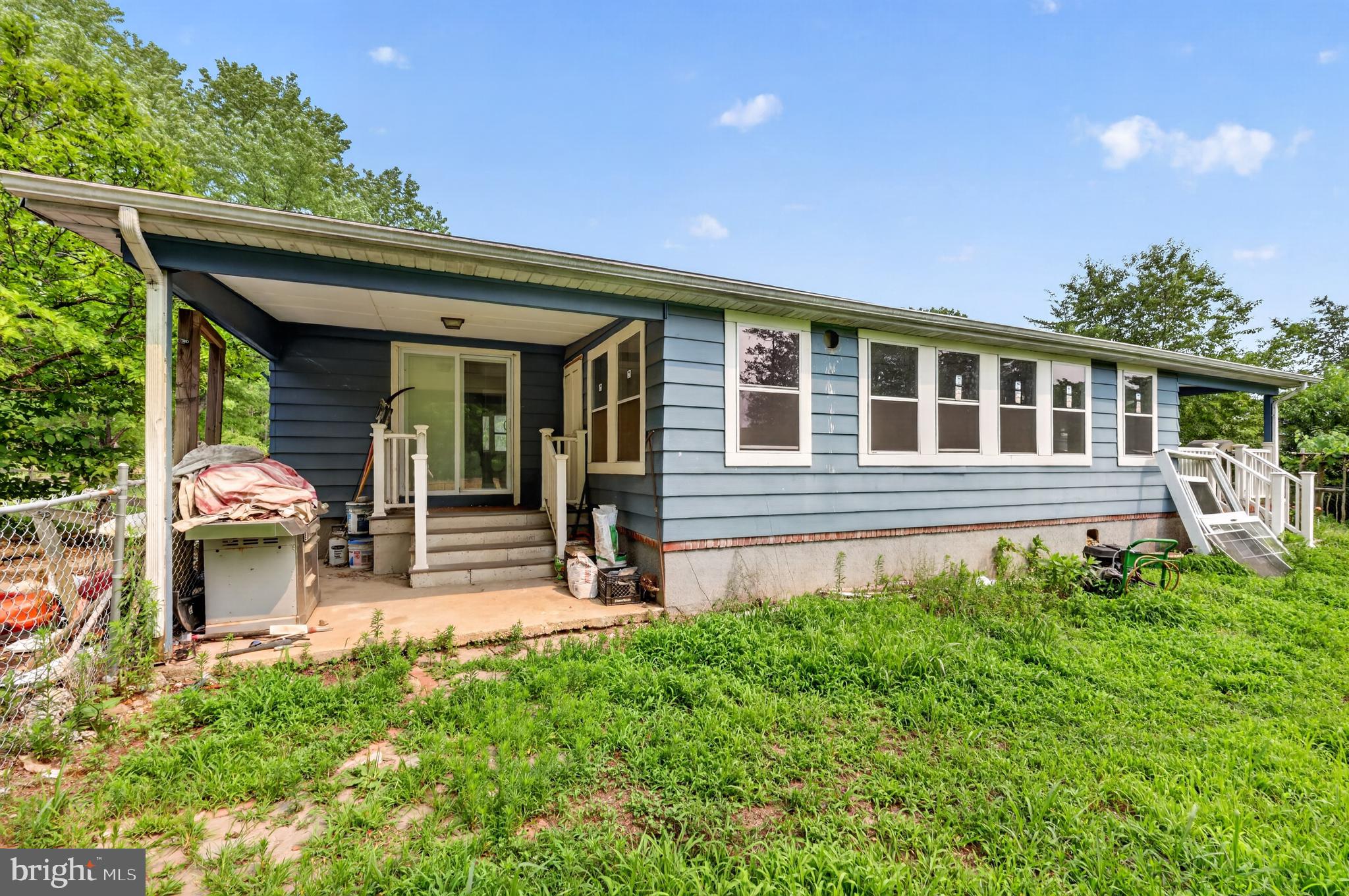 159 WALNUT LANE