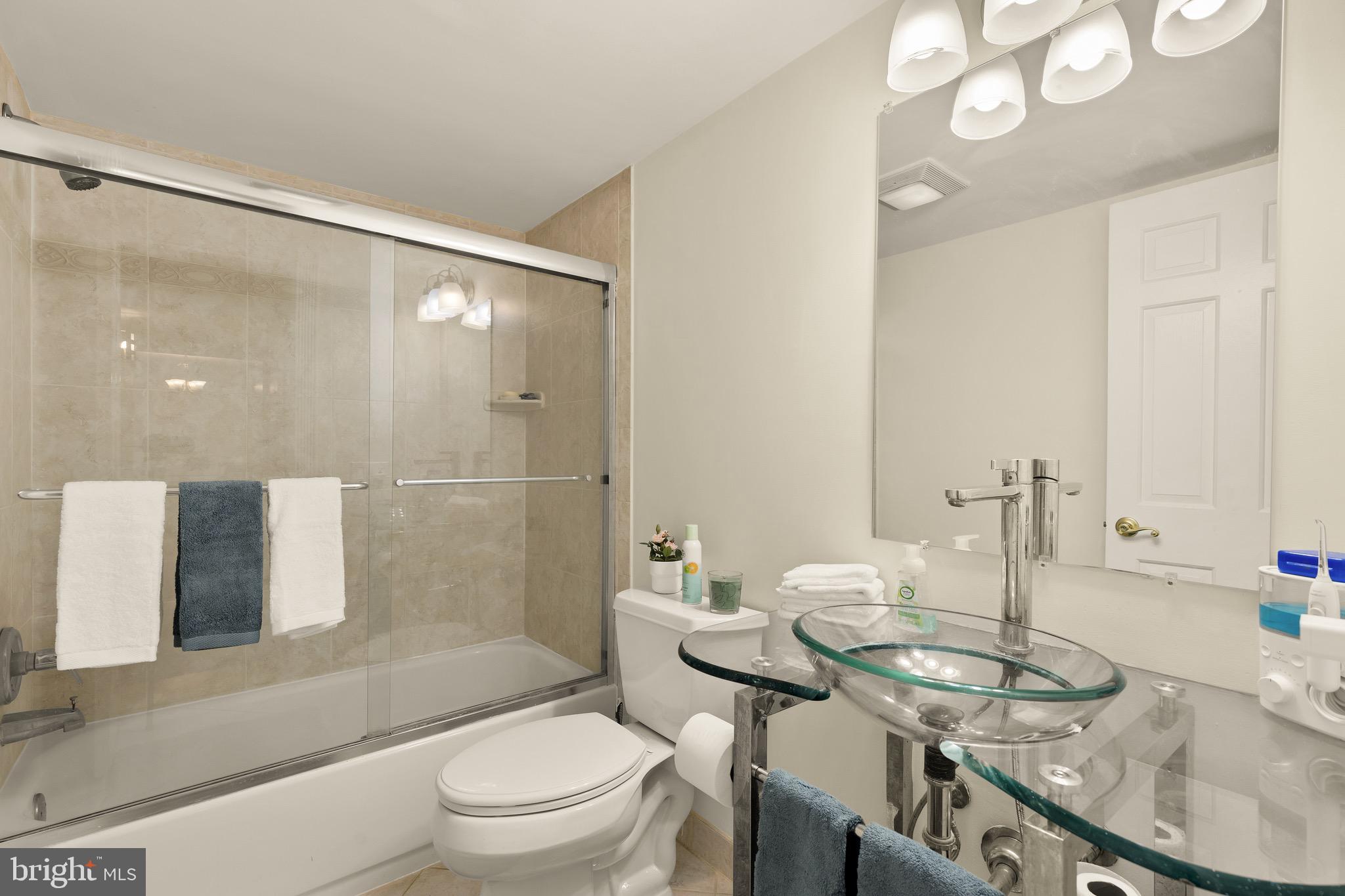 THE COLONIES - Residential