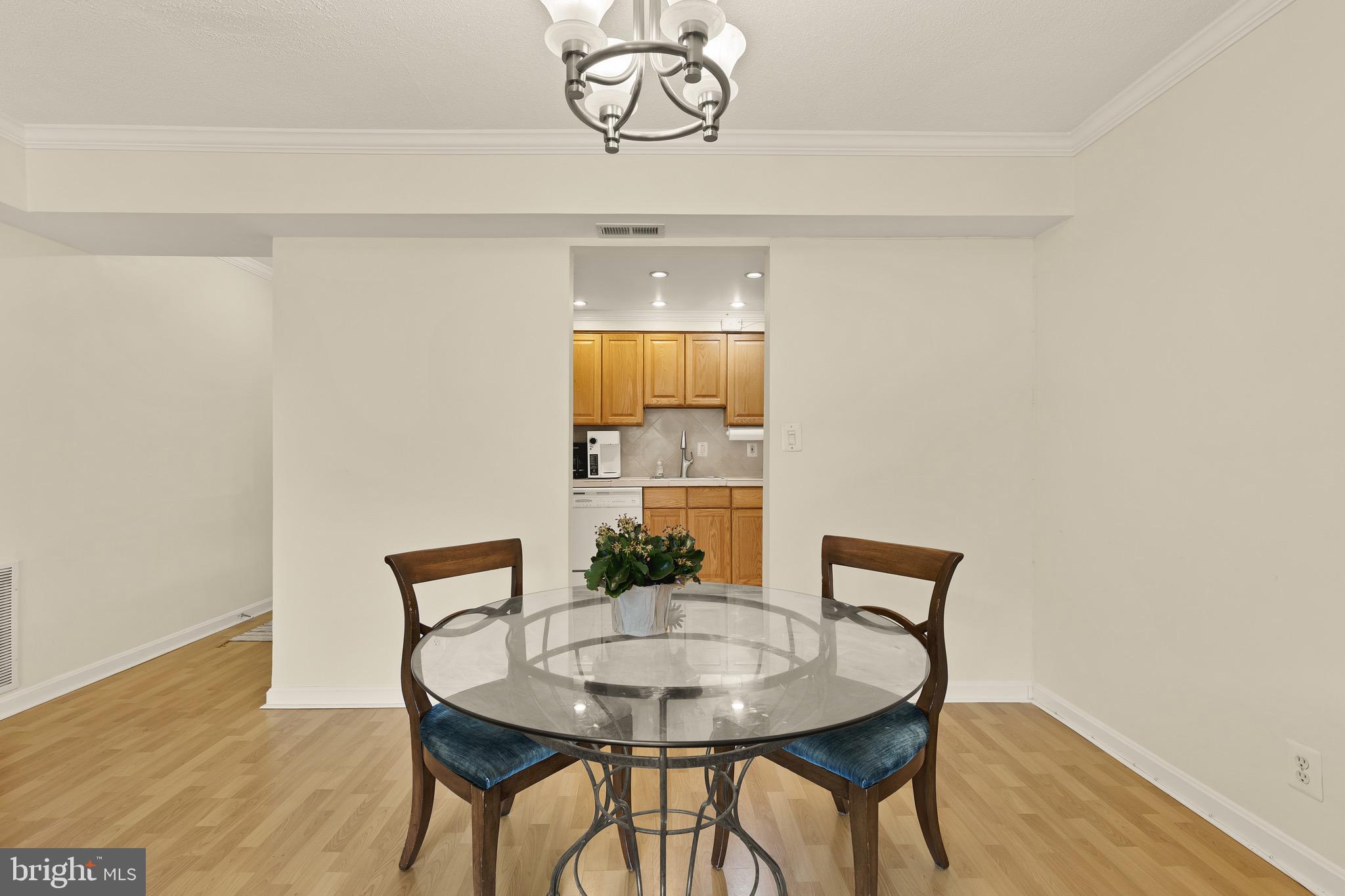 THE COLONIES - Residential