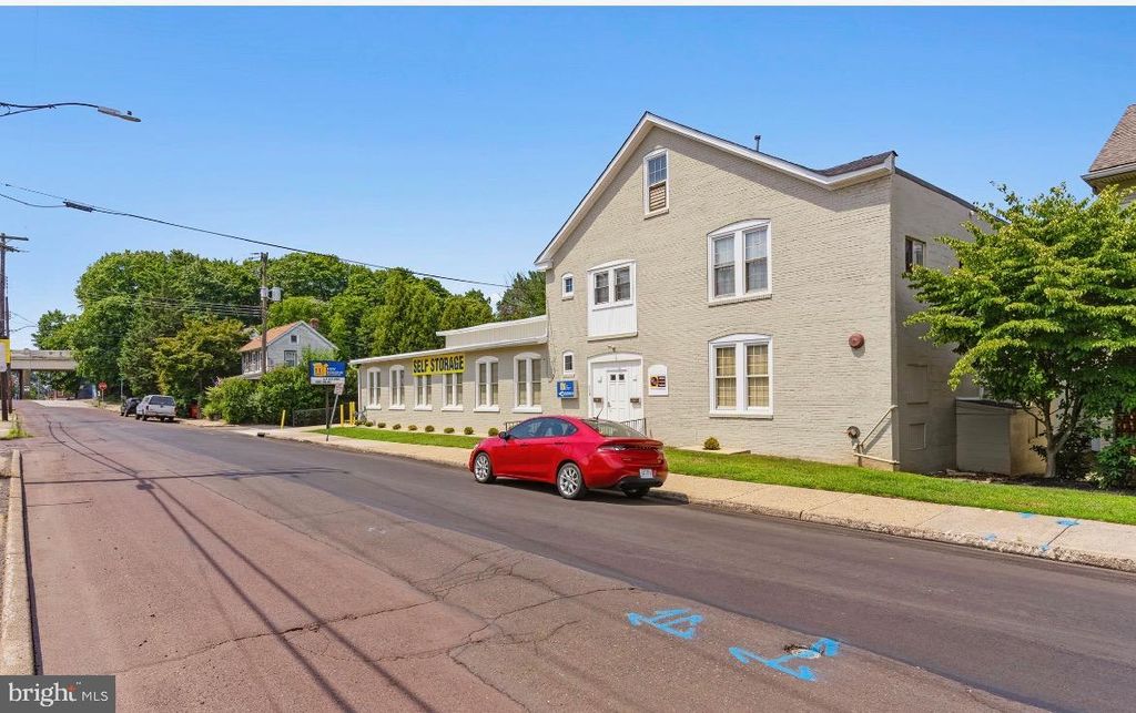 Photo of 113 E Chestnut Street, SOUDERTON, PA 18964 (MLS # PAMC2163966)