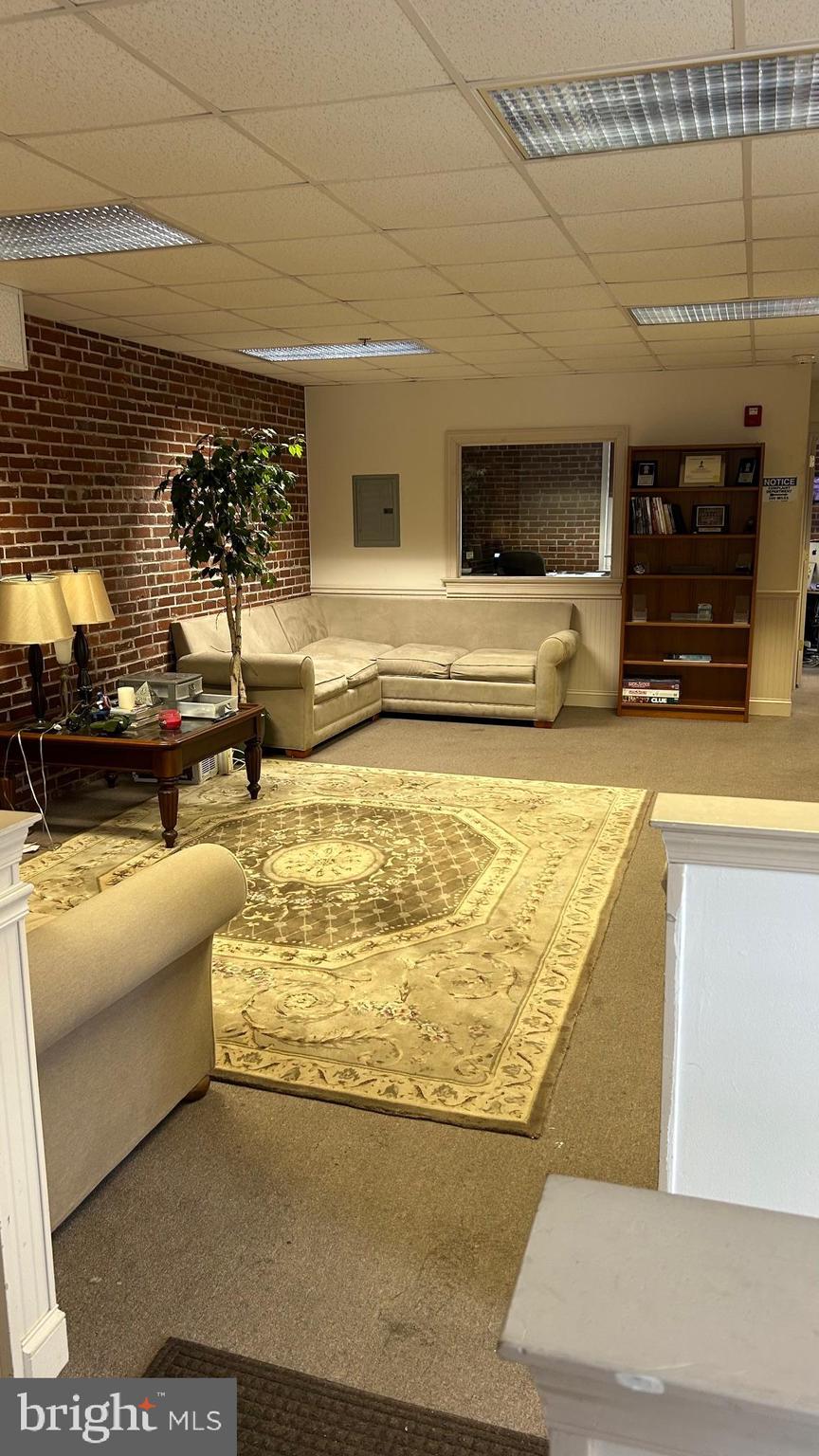 113 E CHESTNUT STREET