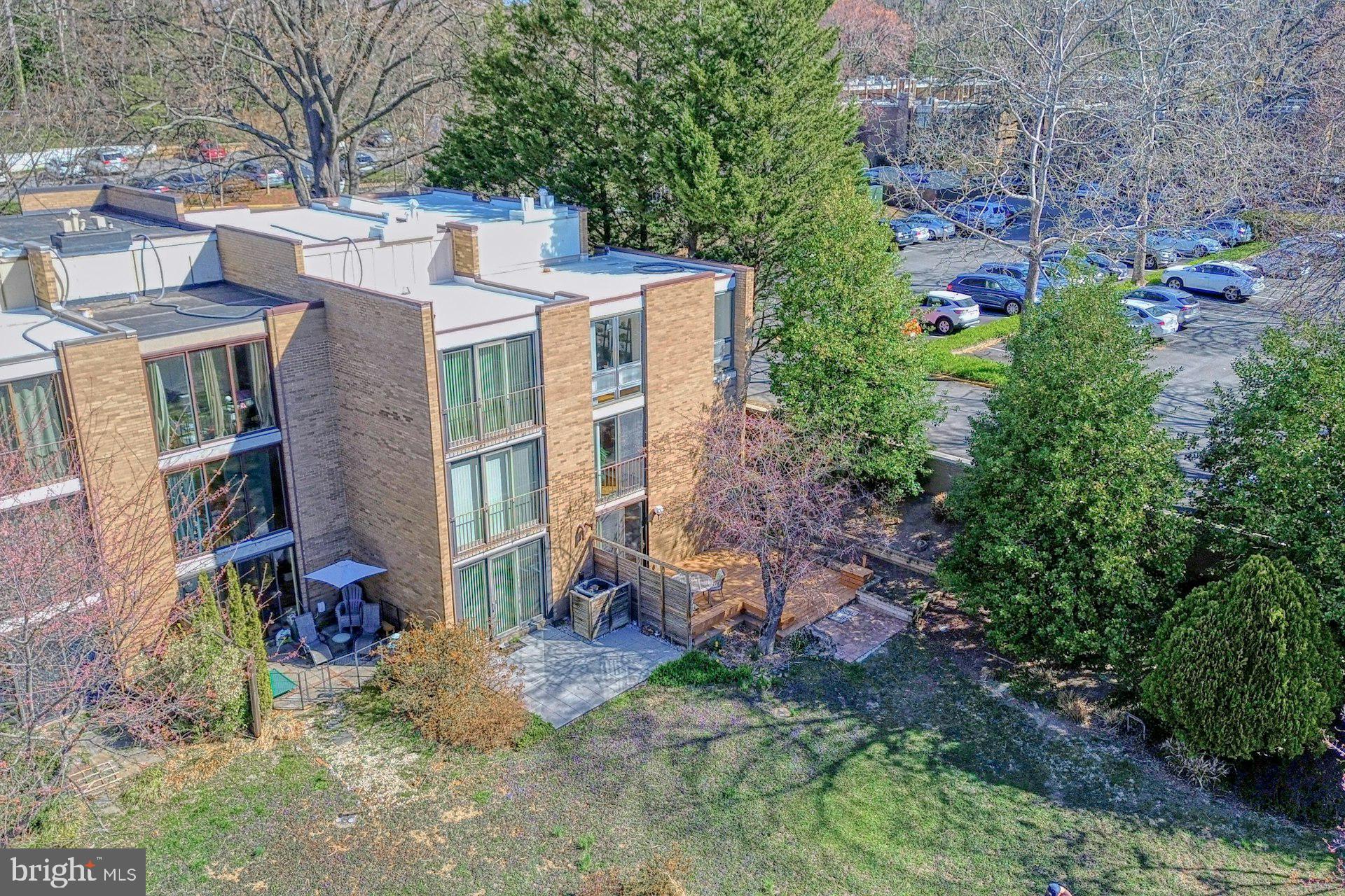 LAKE ANNE OF RESTON - Residential