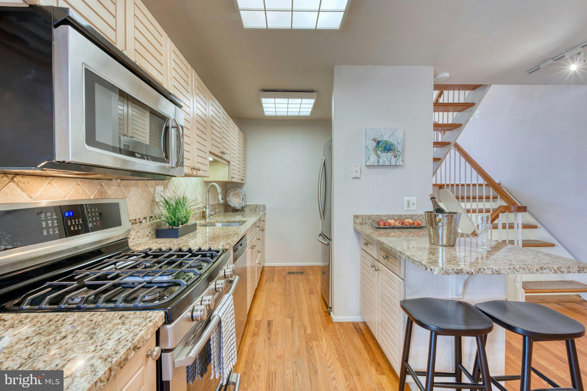 LAKE ANNE OF RESTON - Residential