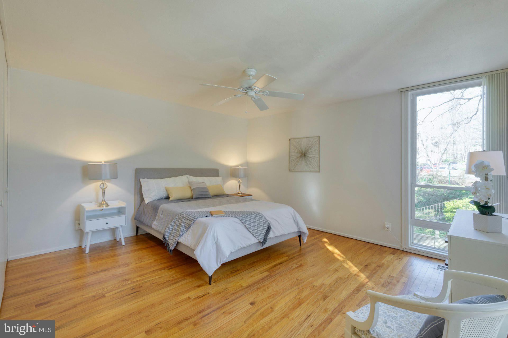 LAKE ANNE OF RESTON - Residential