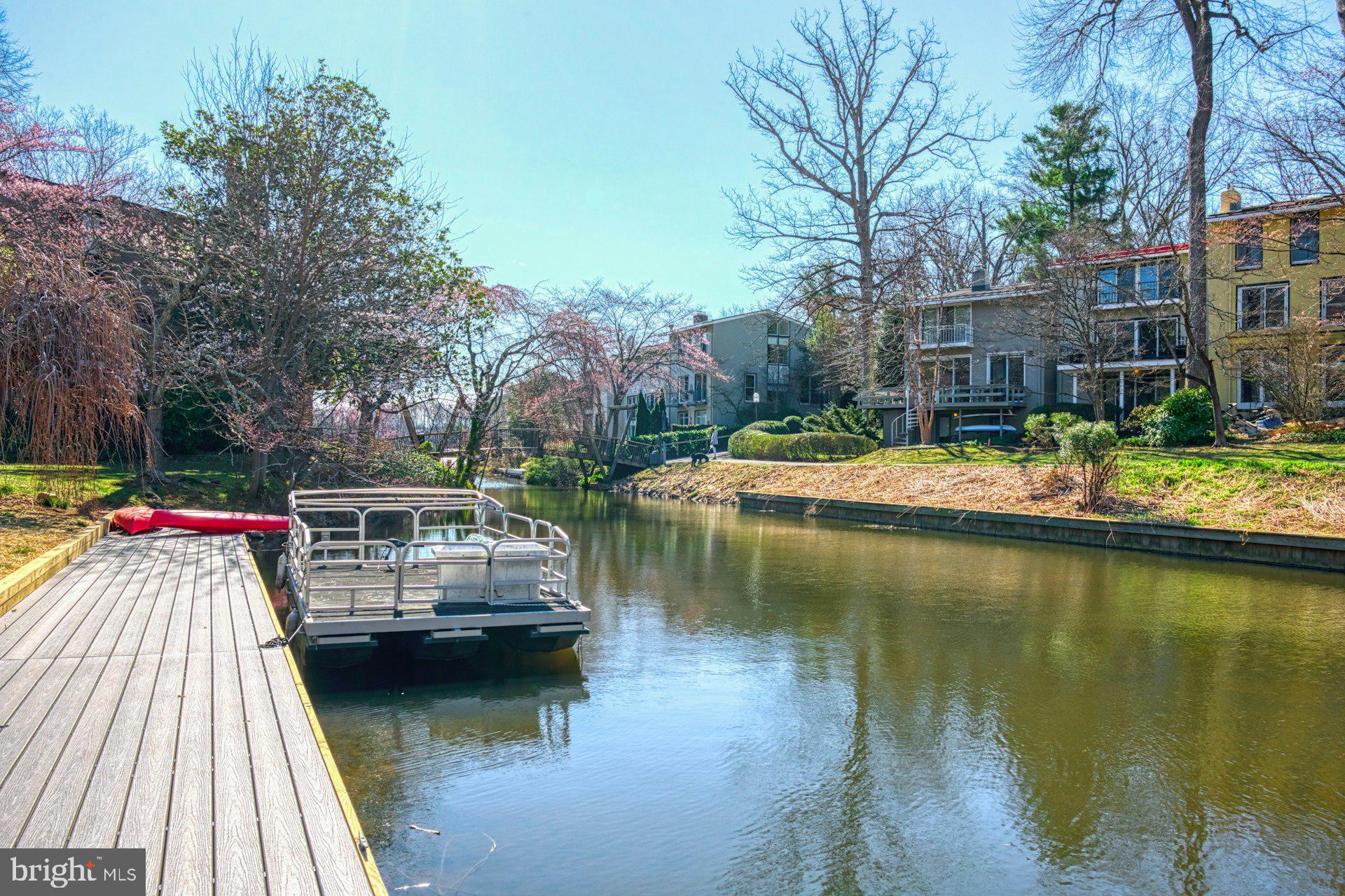 LAKE ANNE OF RESTON - Residential