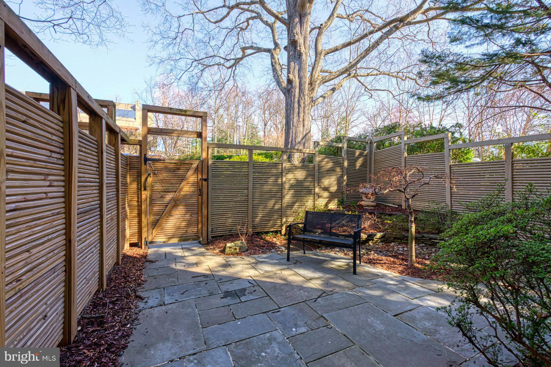 LAKE ANNE OF RESTON - Residential