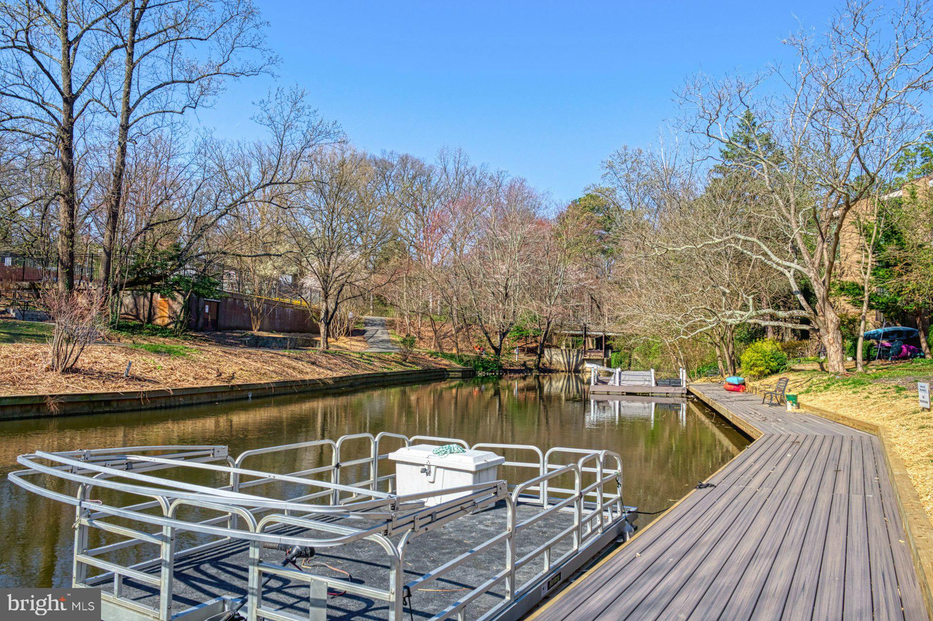 LAKE ANNE OF RESTON - Residential