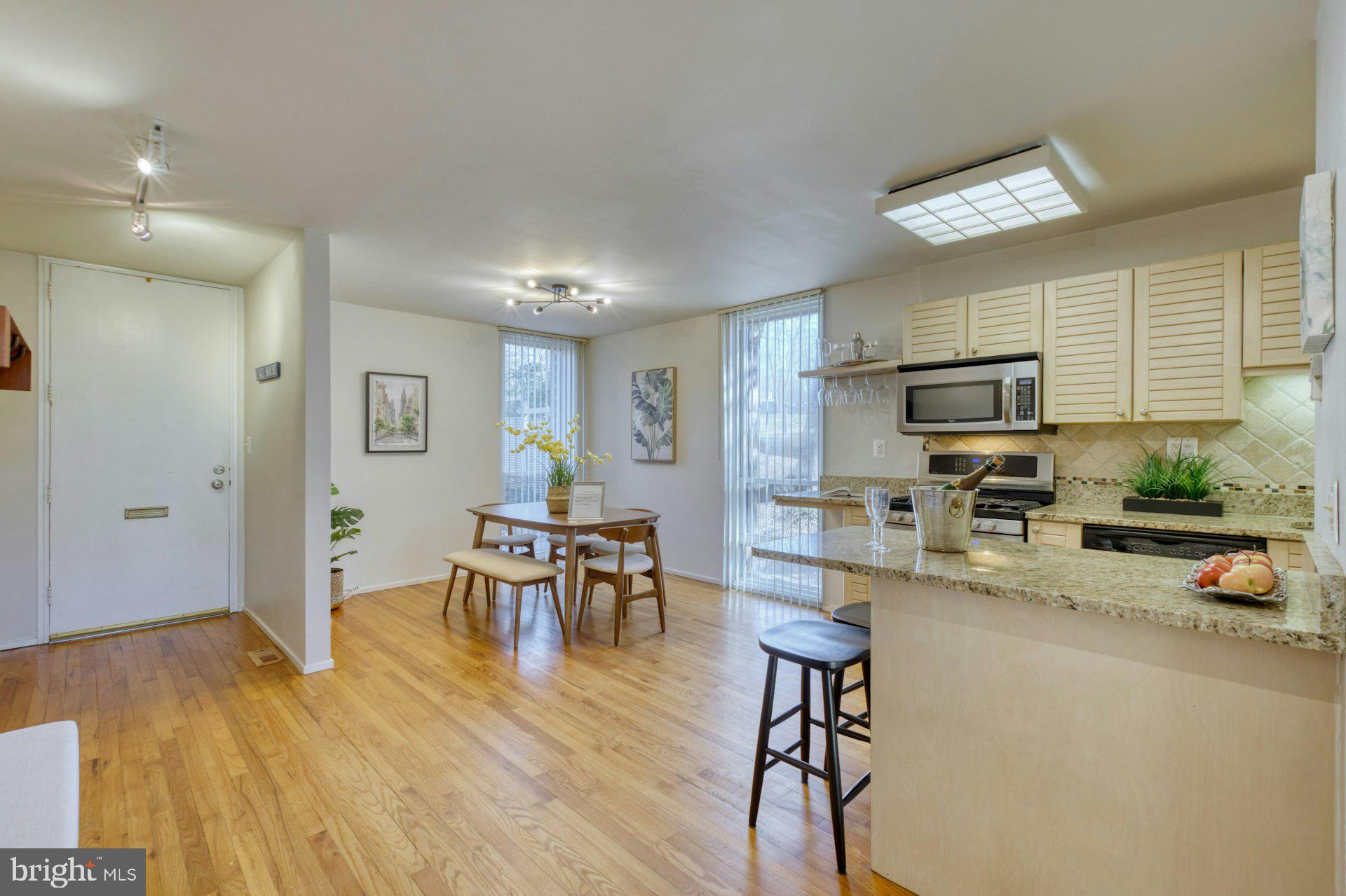 LAKE ANNE OF RESTON - Residential