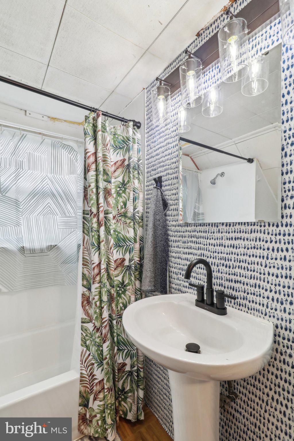 DISTRICT HEIGHTS - Residential