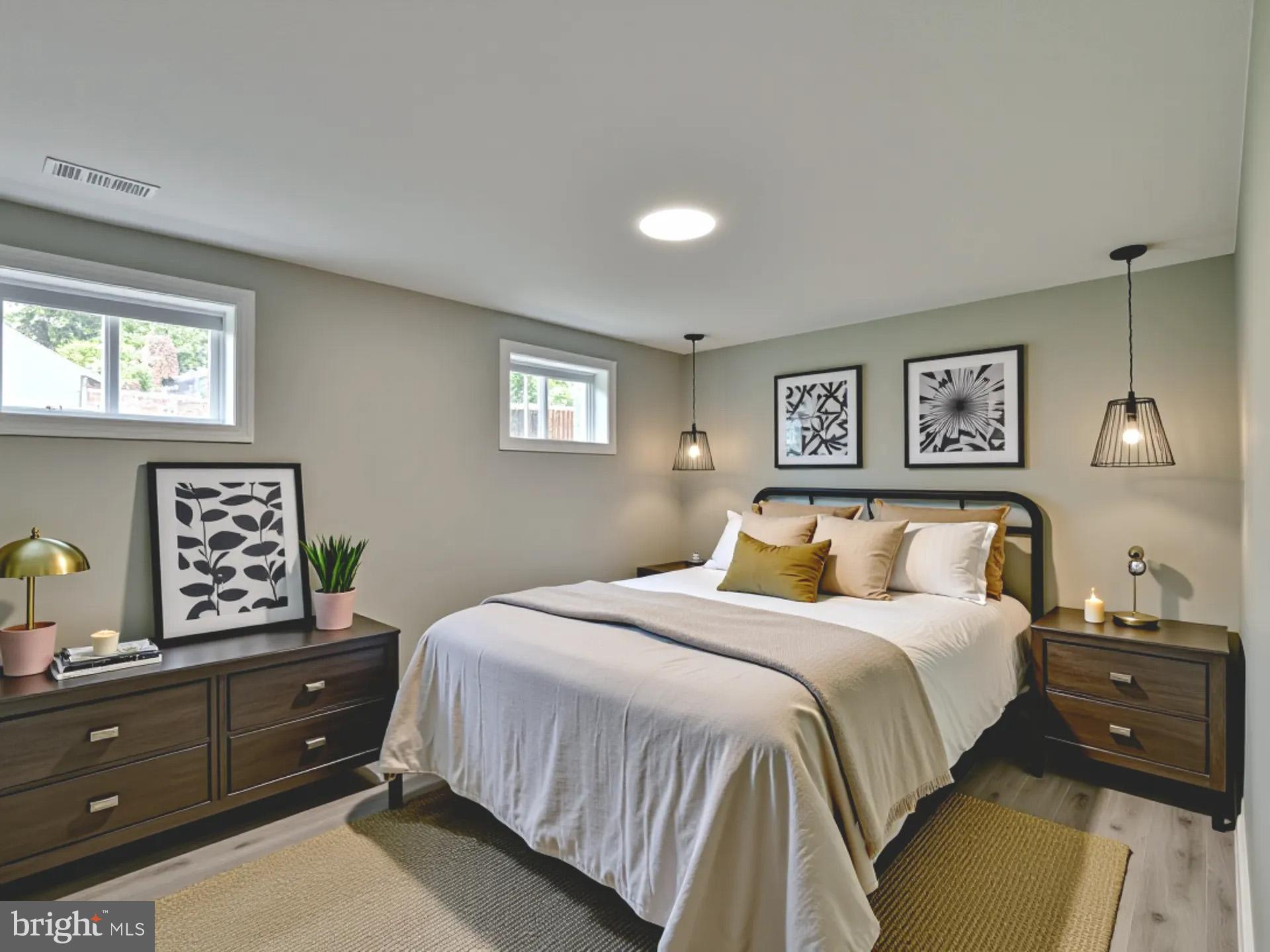 HILLMEADE MANOR - Residential