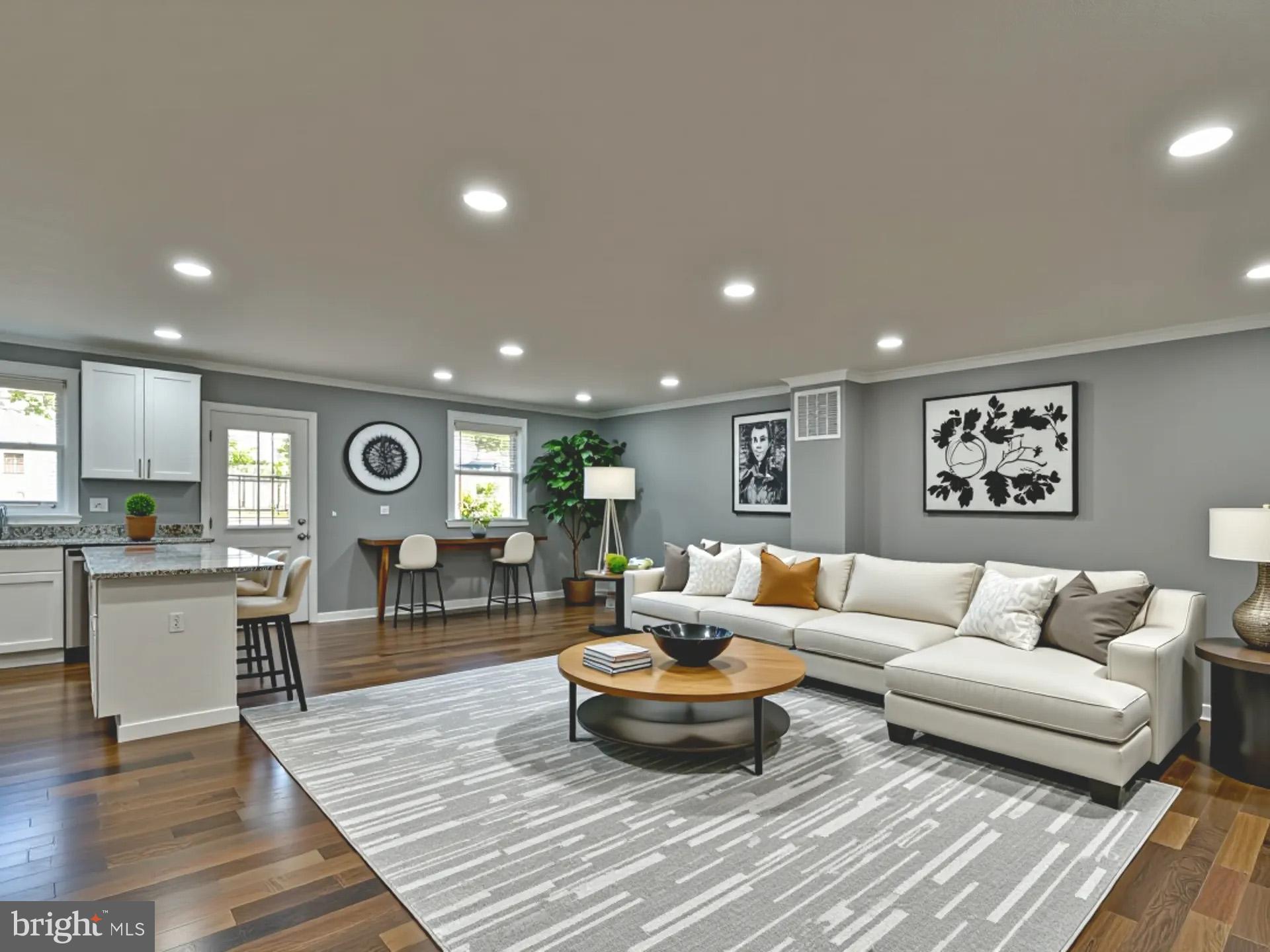 HILLMEADE MANOR - Residential