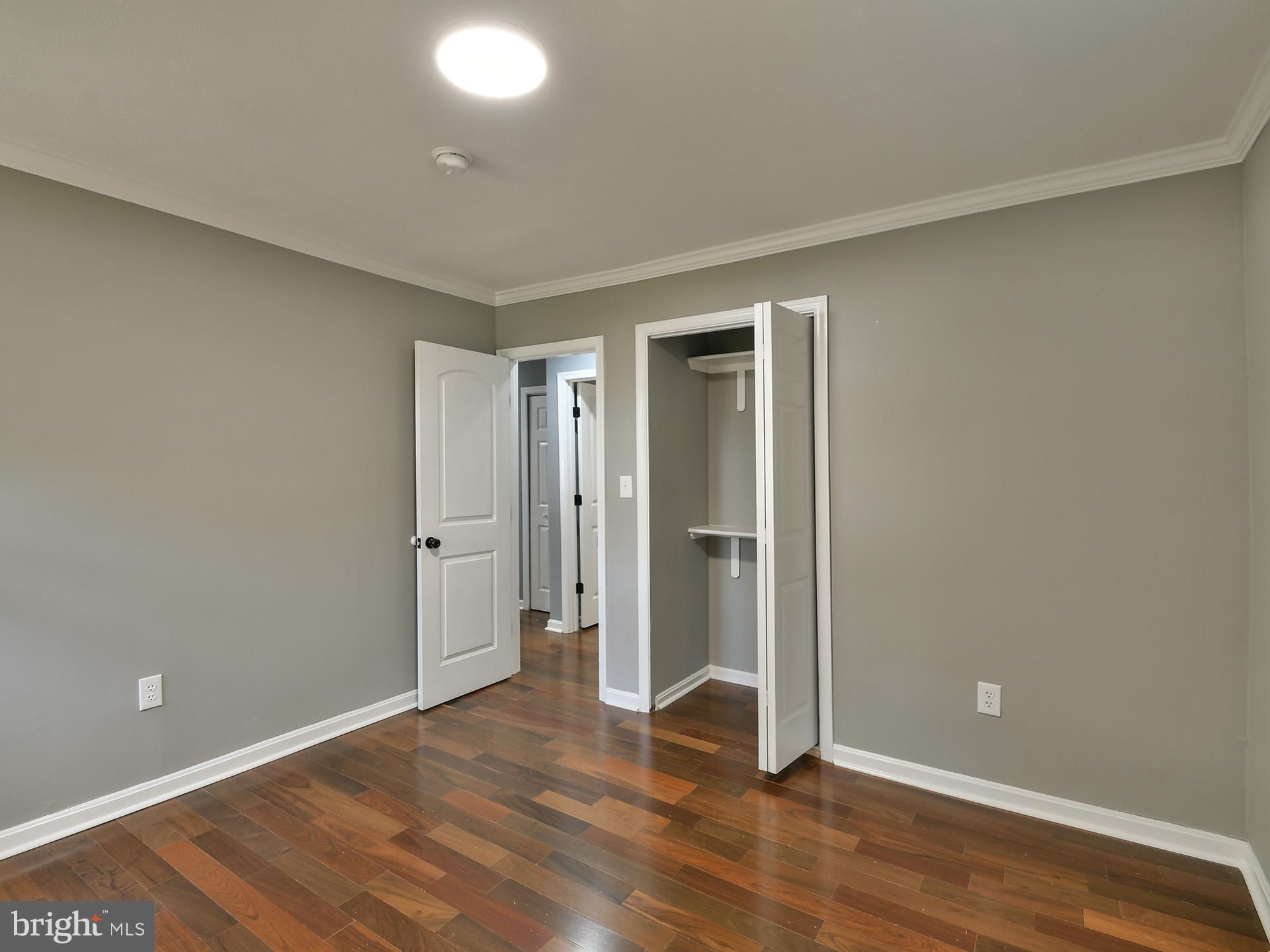 HILLMEADE MANOR - Residential