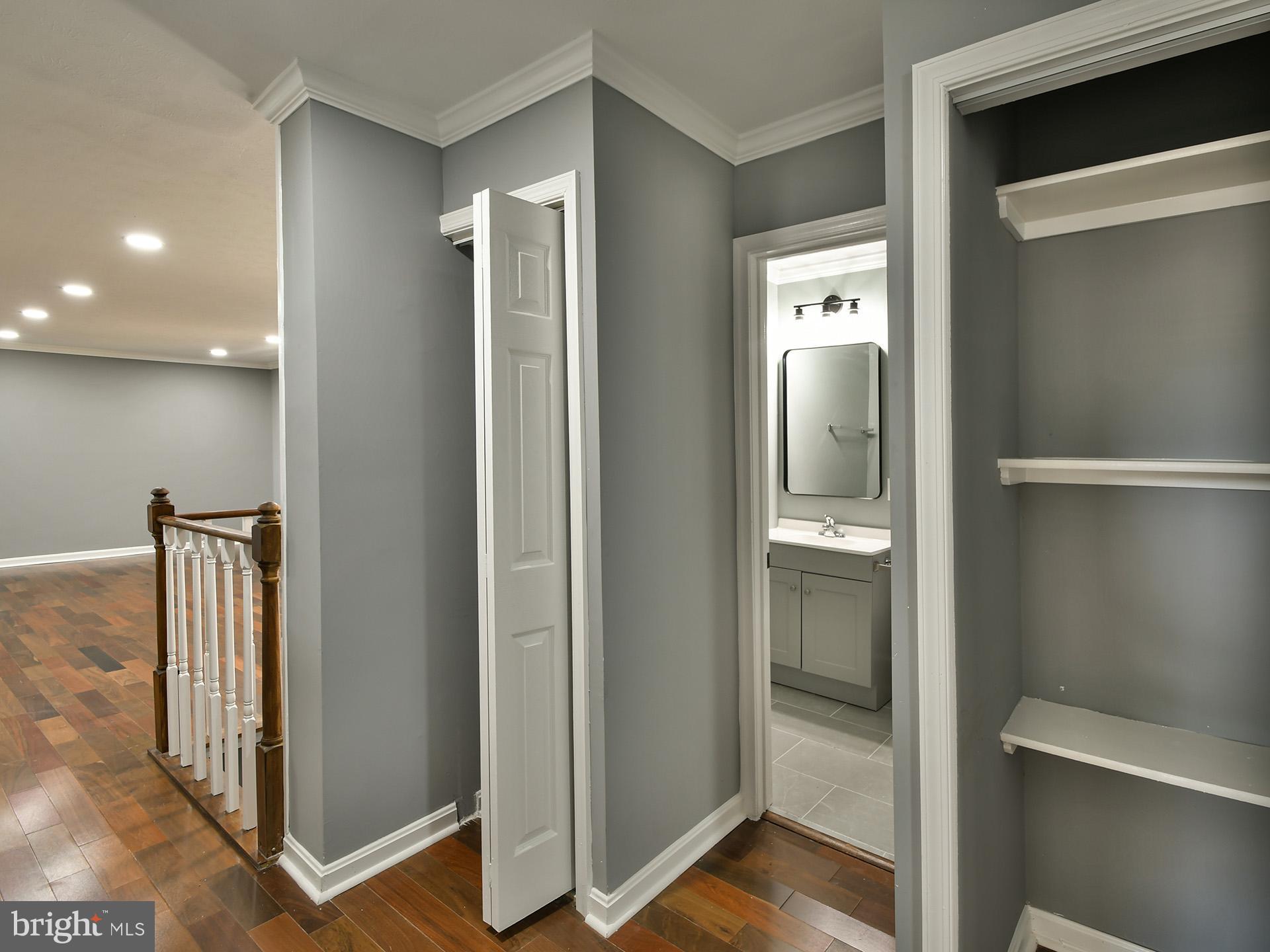 HILLMEADE MANOR - Residential