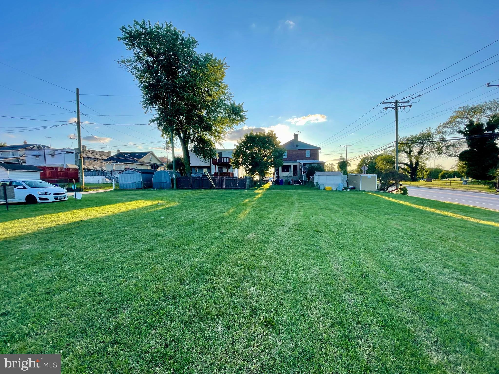 *** DEVELOPMENT OPPORTUNITY -- THERE IS ALWAYS A NEED FOR HOUSING AND/OR PARKING!!  VACANT LOT LOCATED ON THE * CORNER * of O'DONNELL ST & BROENING HWY,  NEAR CANTON, 95, 895, & only 1.2 mi FROM JOHNS HOPKINS BAYVIEW!  GO HAVE A LOOK!