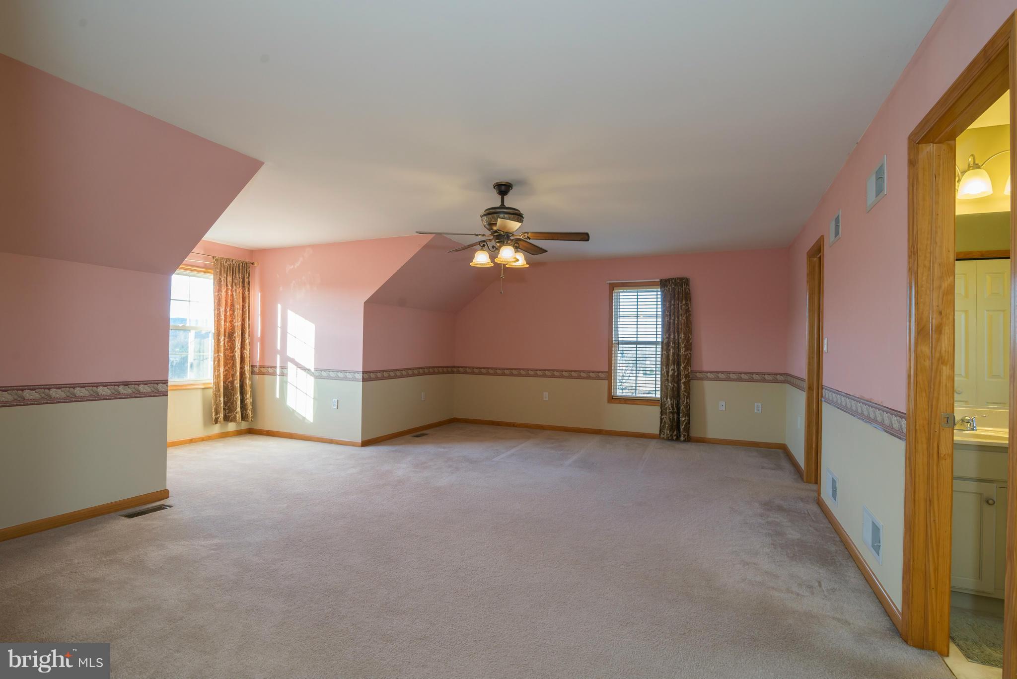 HOLLIS MANOR - Residential