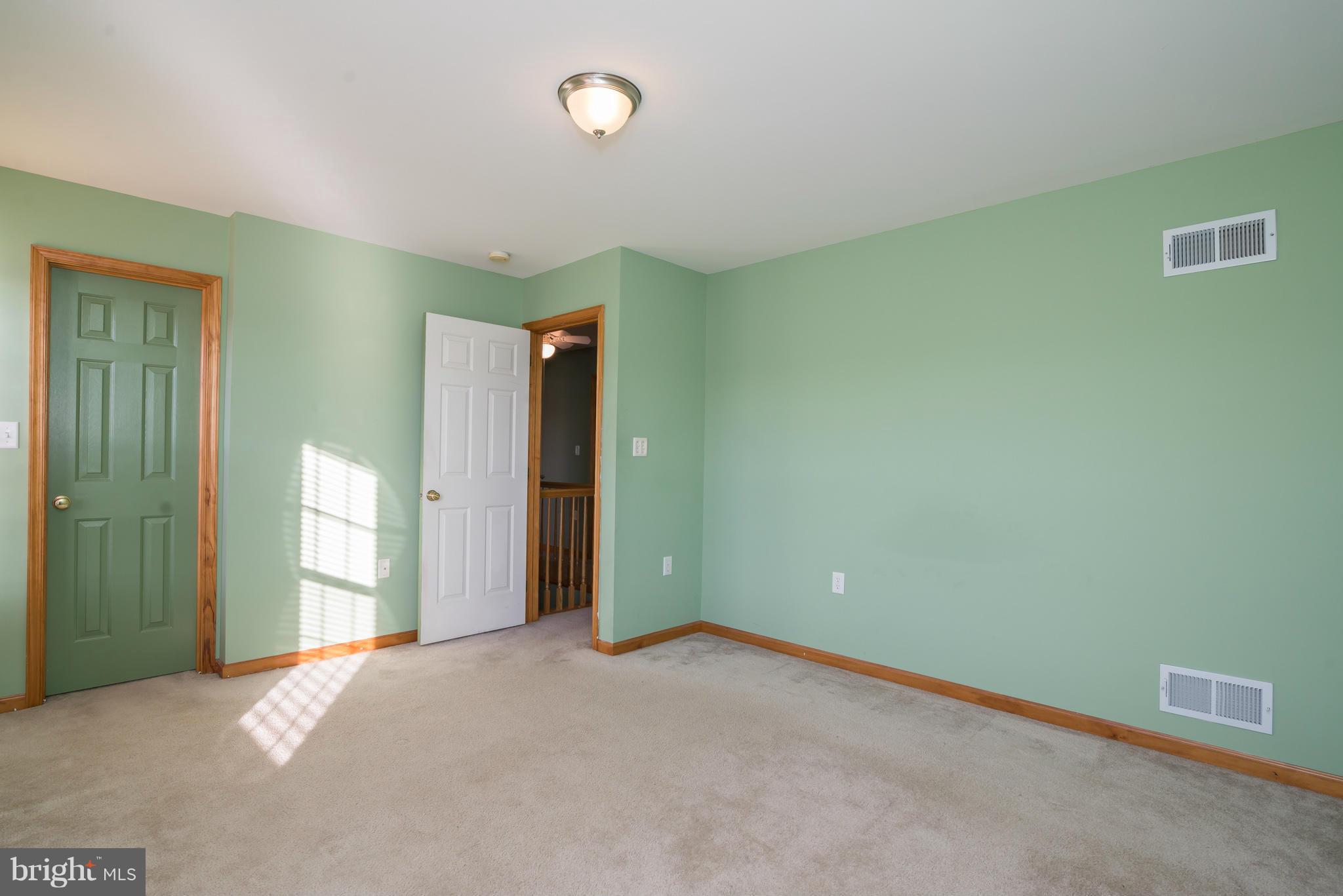 HOLLIS MANOR - Residential