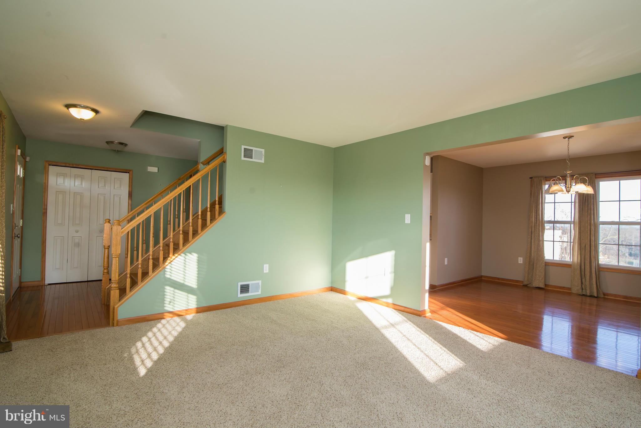 HOLLIS MANOR - Residential