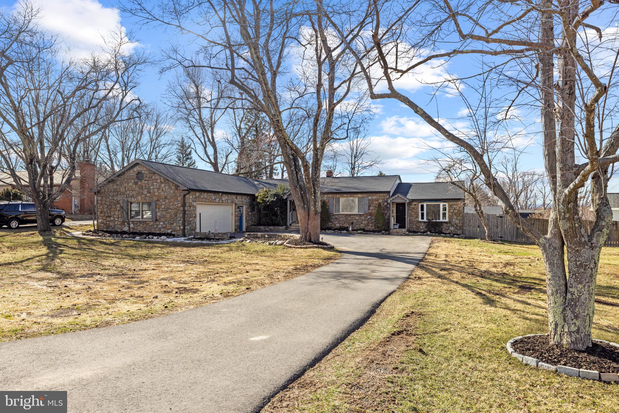 PIEDMONT HEIGHTS - Residential