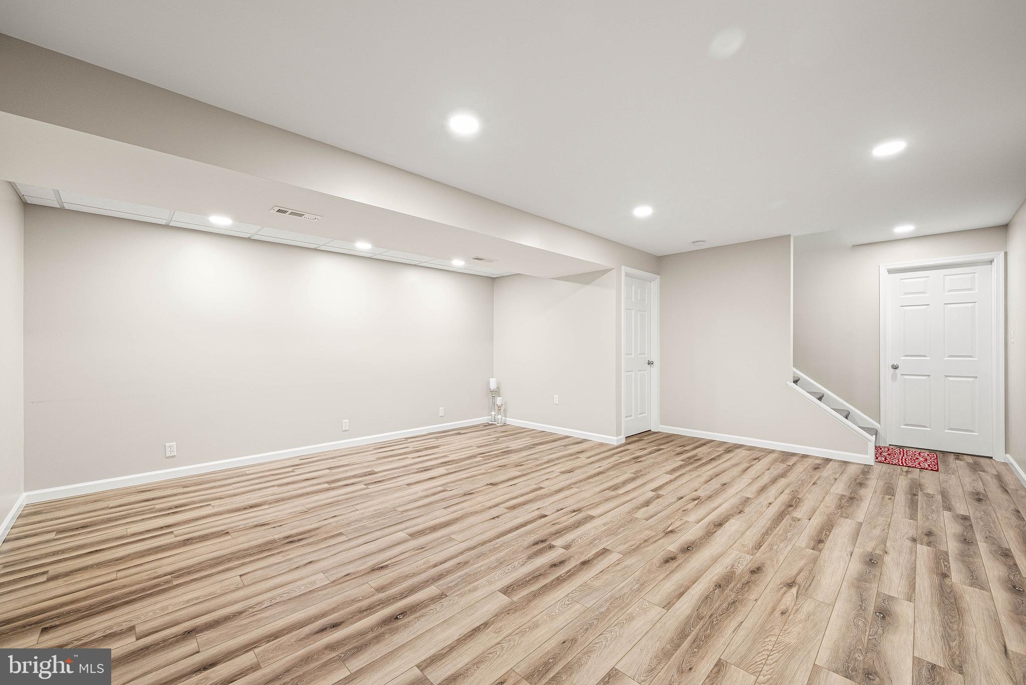 NEW DALEVILLE - Residential