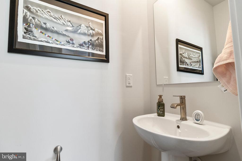 BRYANS ROAD - Residential Lease