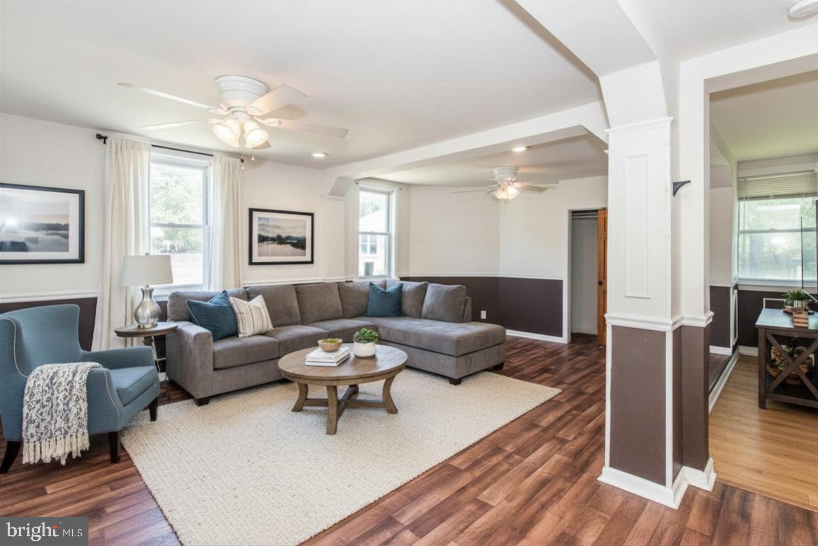 GREEN LAWN PARK - Residential