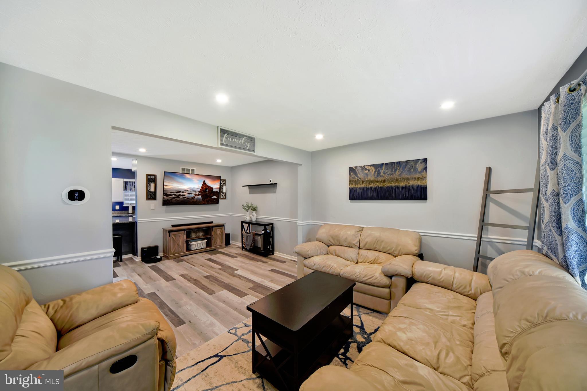 1460 LANDIS CIRCLE