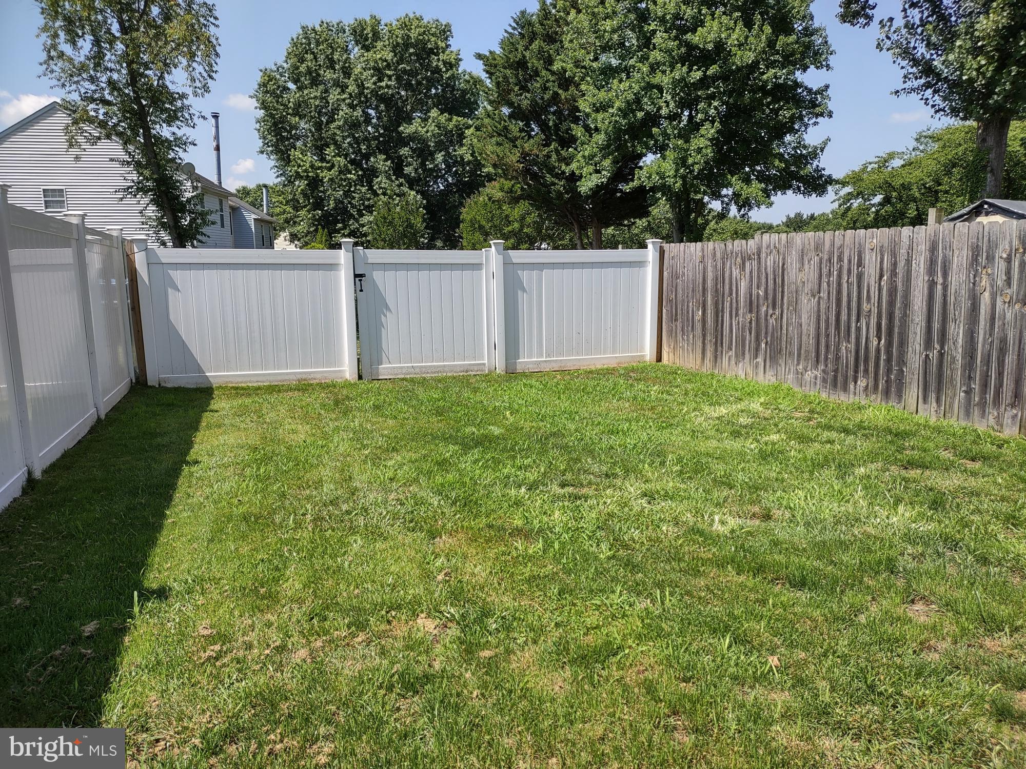 1460 LANDIS CIRCLE